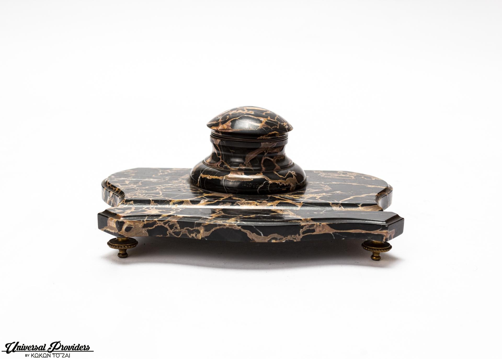 Ornamental French ink-well made of natural marble and bronze, early 19th century.