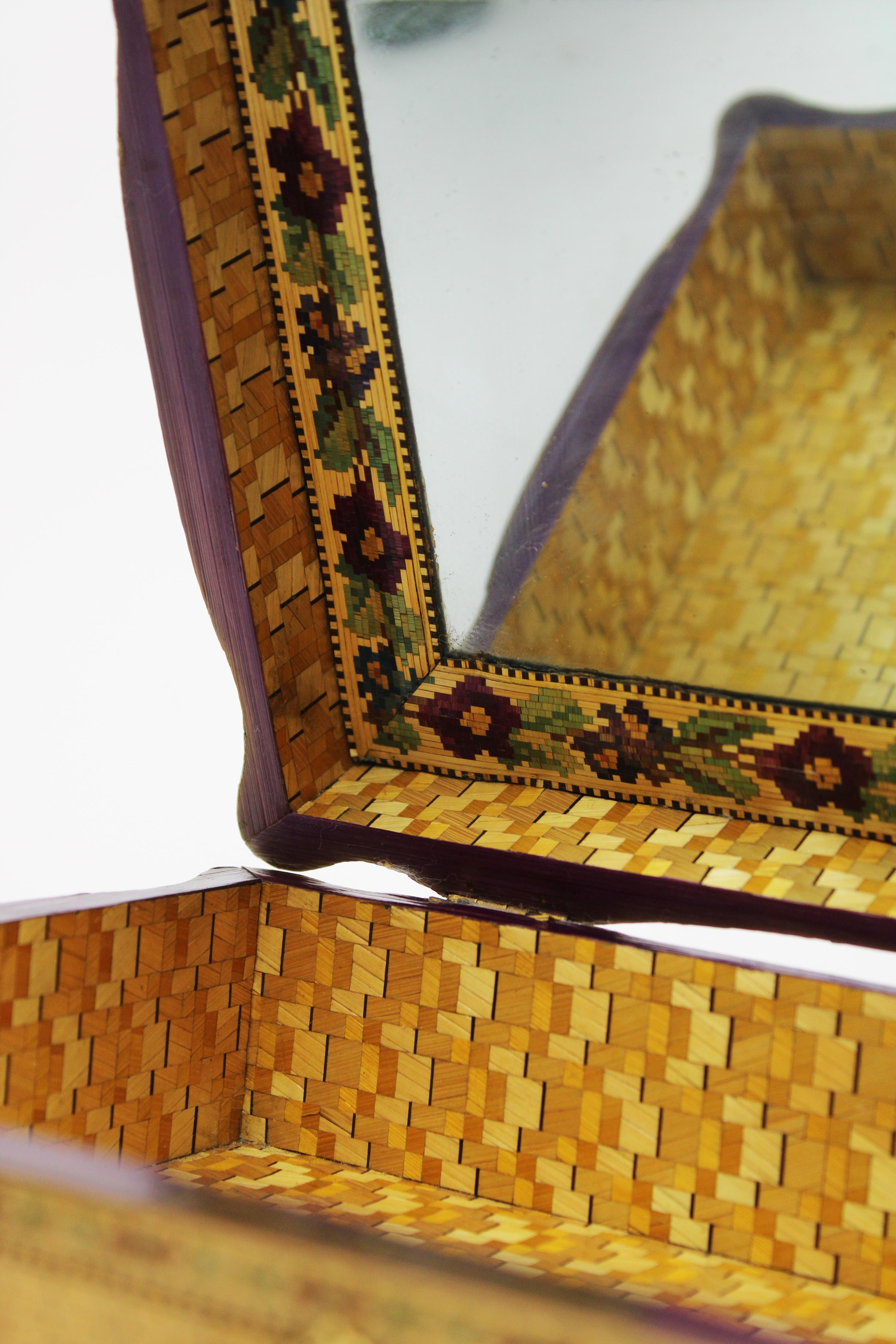Neoclassical 19th Century Napoleonic Prisoner of War Marquetry Straw Veneer Box England For Sale