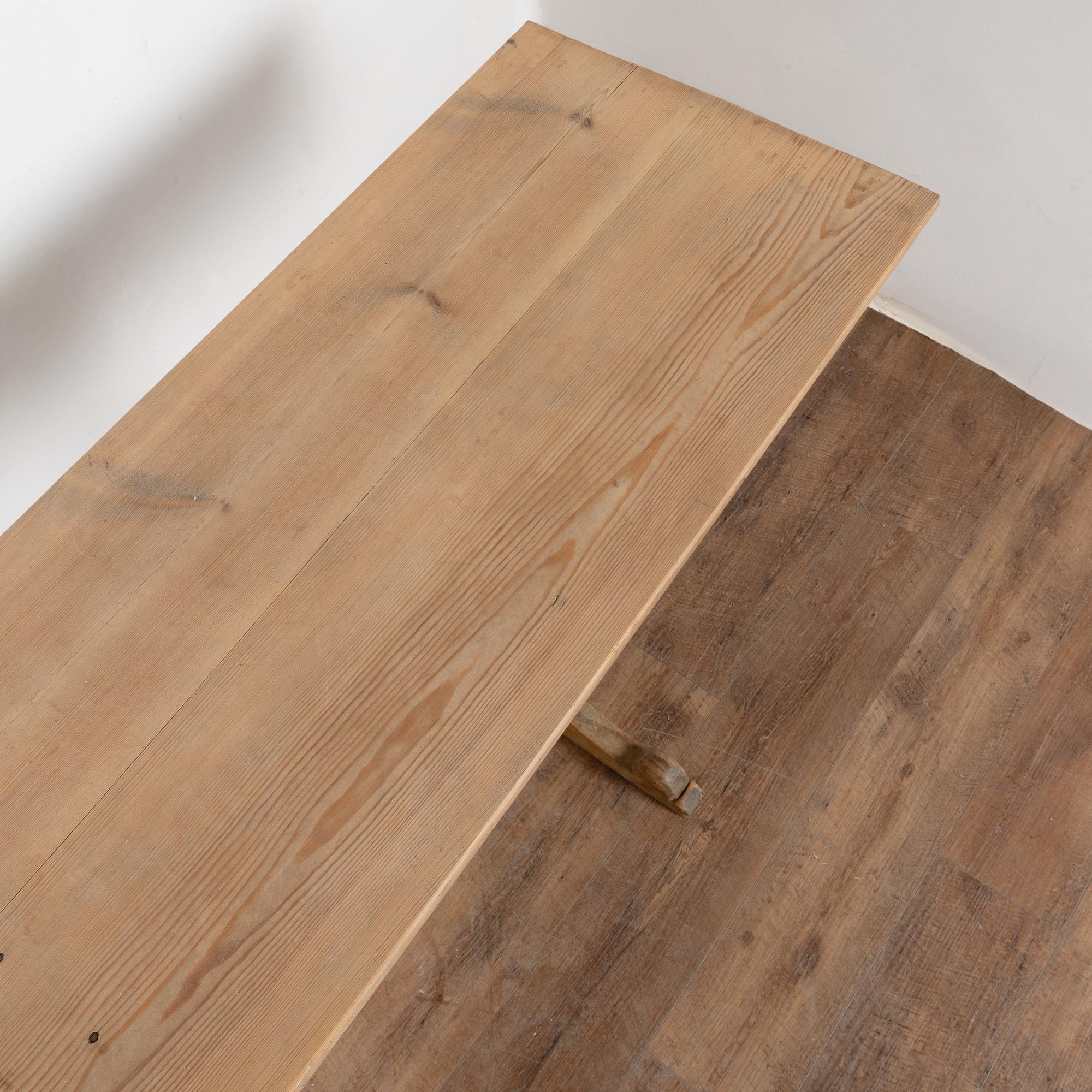 19th Century Narrow Swedish Pine Trestle Console Table For Sale 2