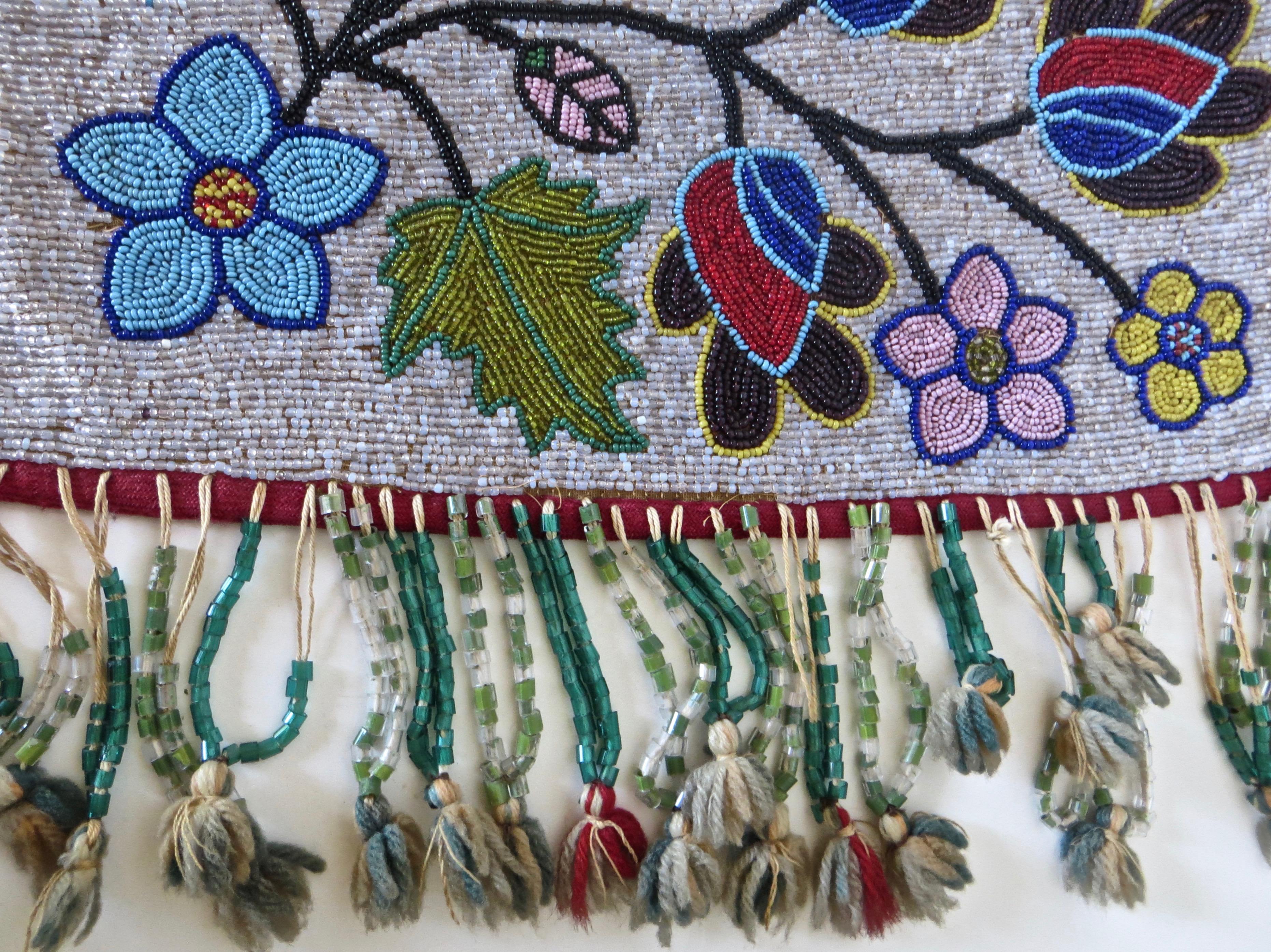 19th Century Native American Bandolier Beaded Bag, Great Lakes, circa 1890 In Excellent Condition In Incline Village, NV