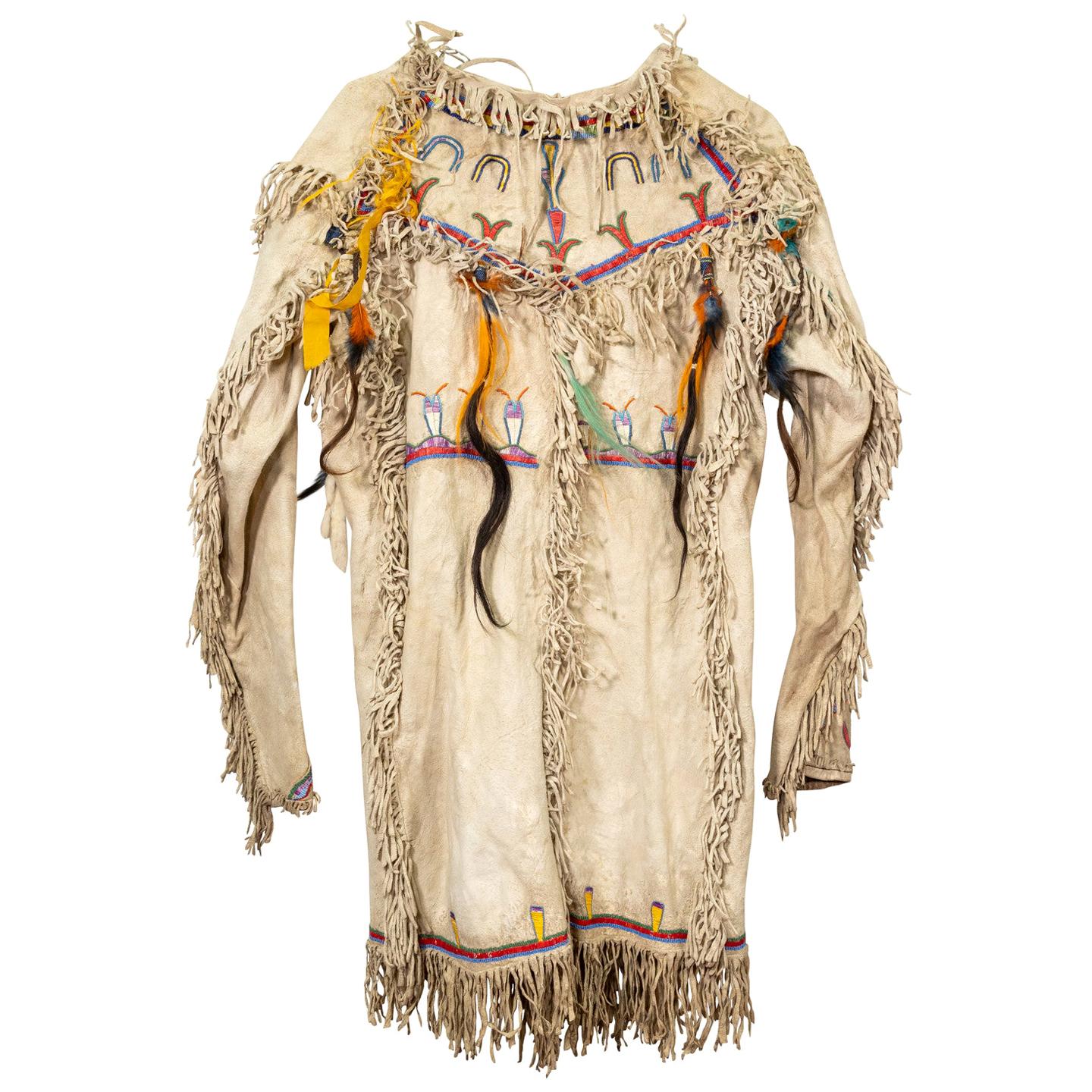 19th Century Native American Hidatsa Arikara Medicine Shirt