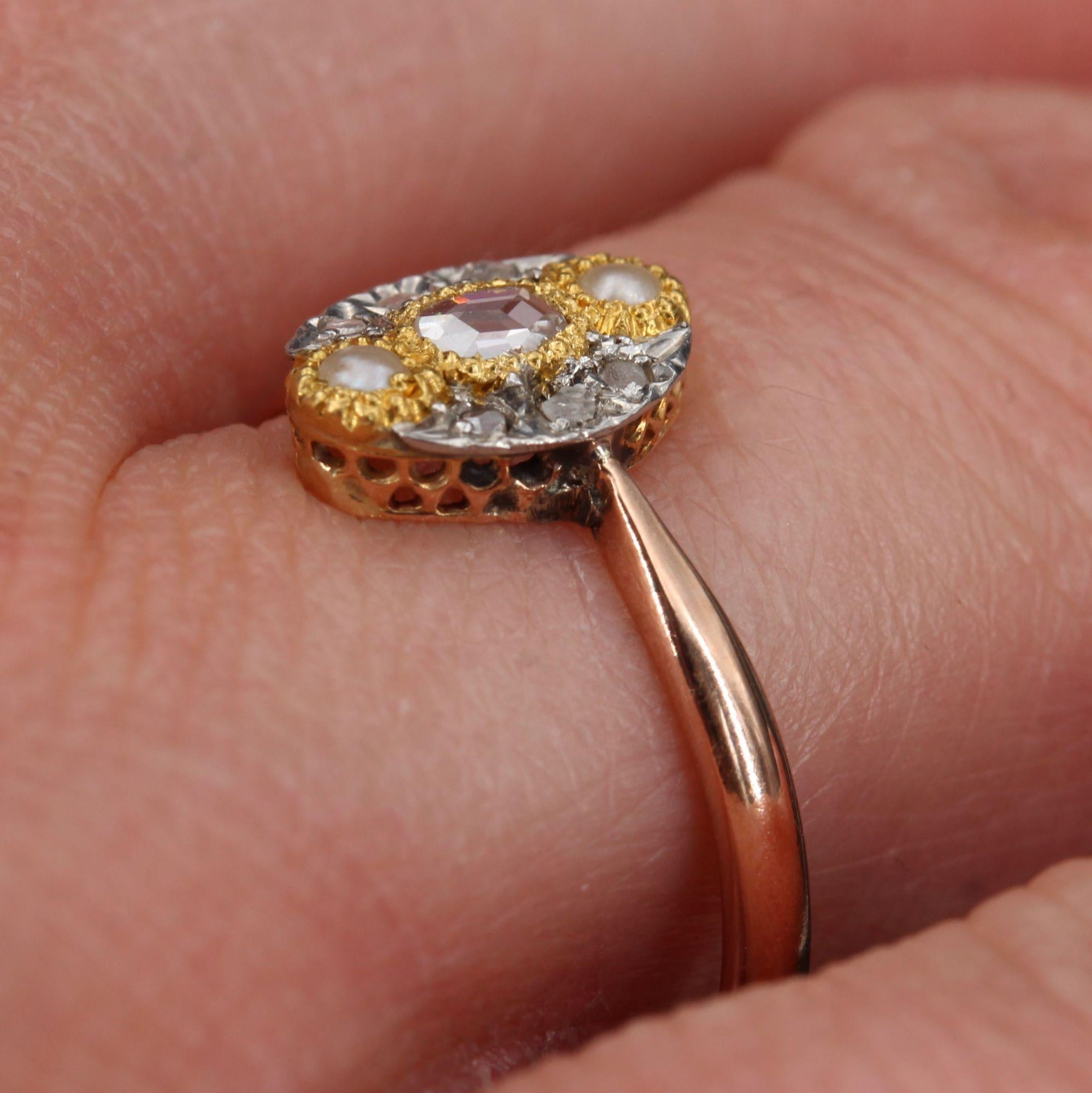 18 Karat Roségold Marquise-Ring mit natürlichen Perlen und Diamanten, 19. Jahrhundert im Angebot 3