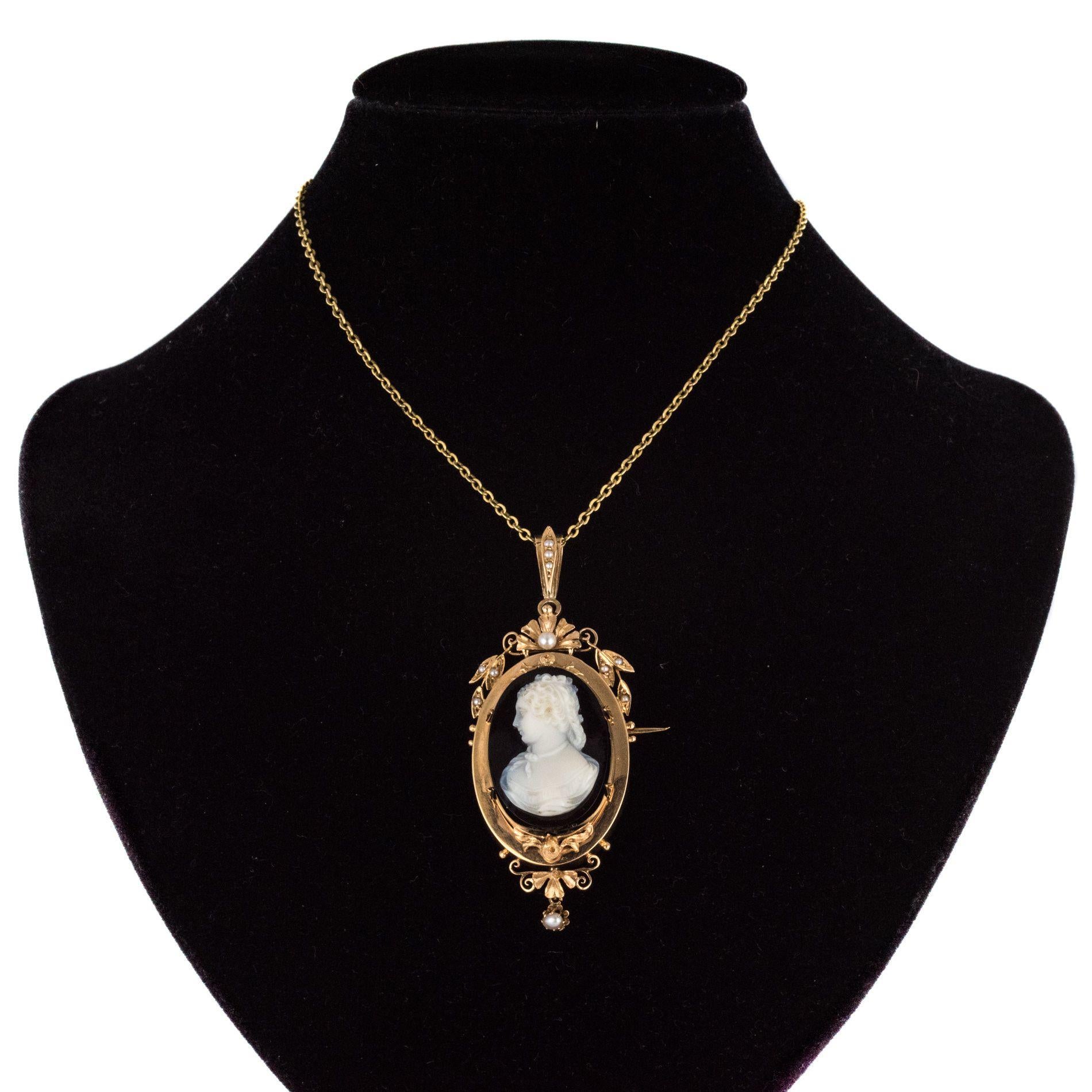 Napoleon III 19th Century Natural Pearls Onyx Cameo 18 Karat Rose Gold Pendant Brooch