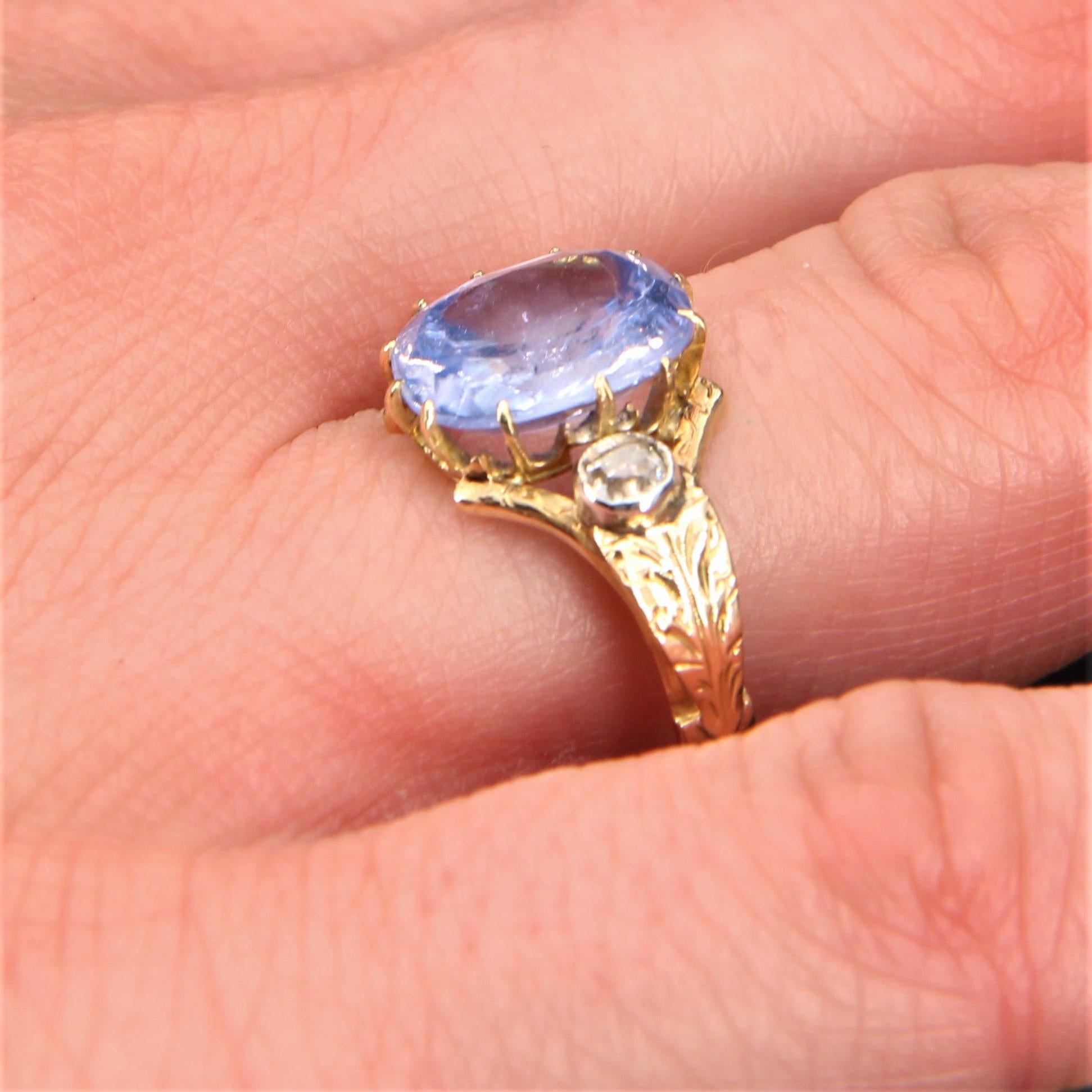19th Century Natural Sapphire Diamonds 18 Karat Yellow Gold Ring For Sale 3