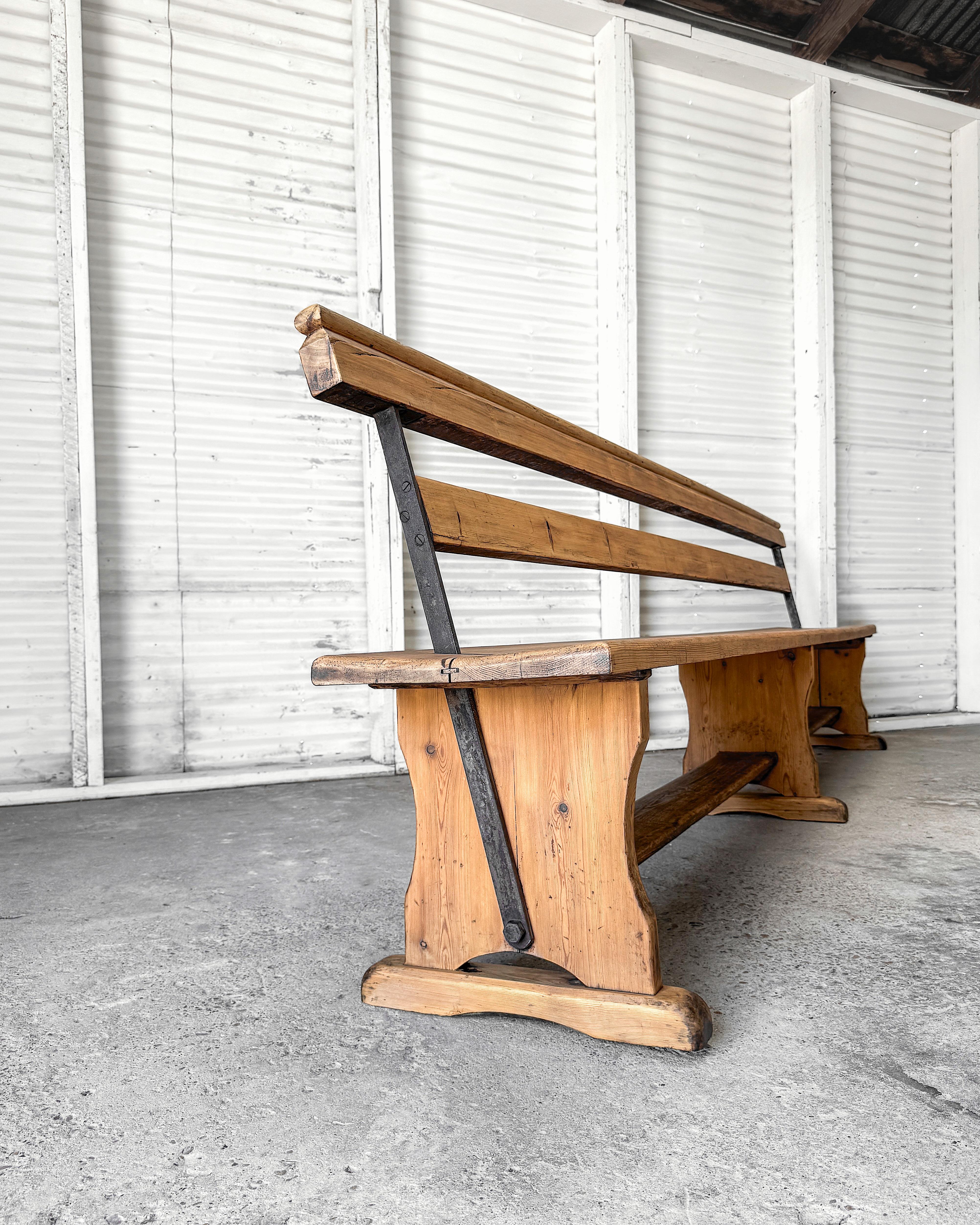 Banco de Plataforma Ferroviaria Galés de Madera Natural del Siglo XIX en venta 14