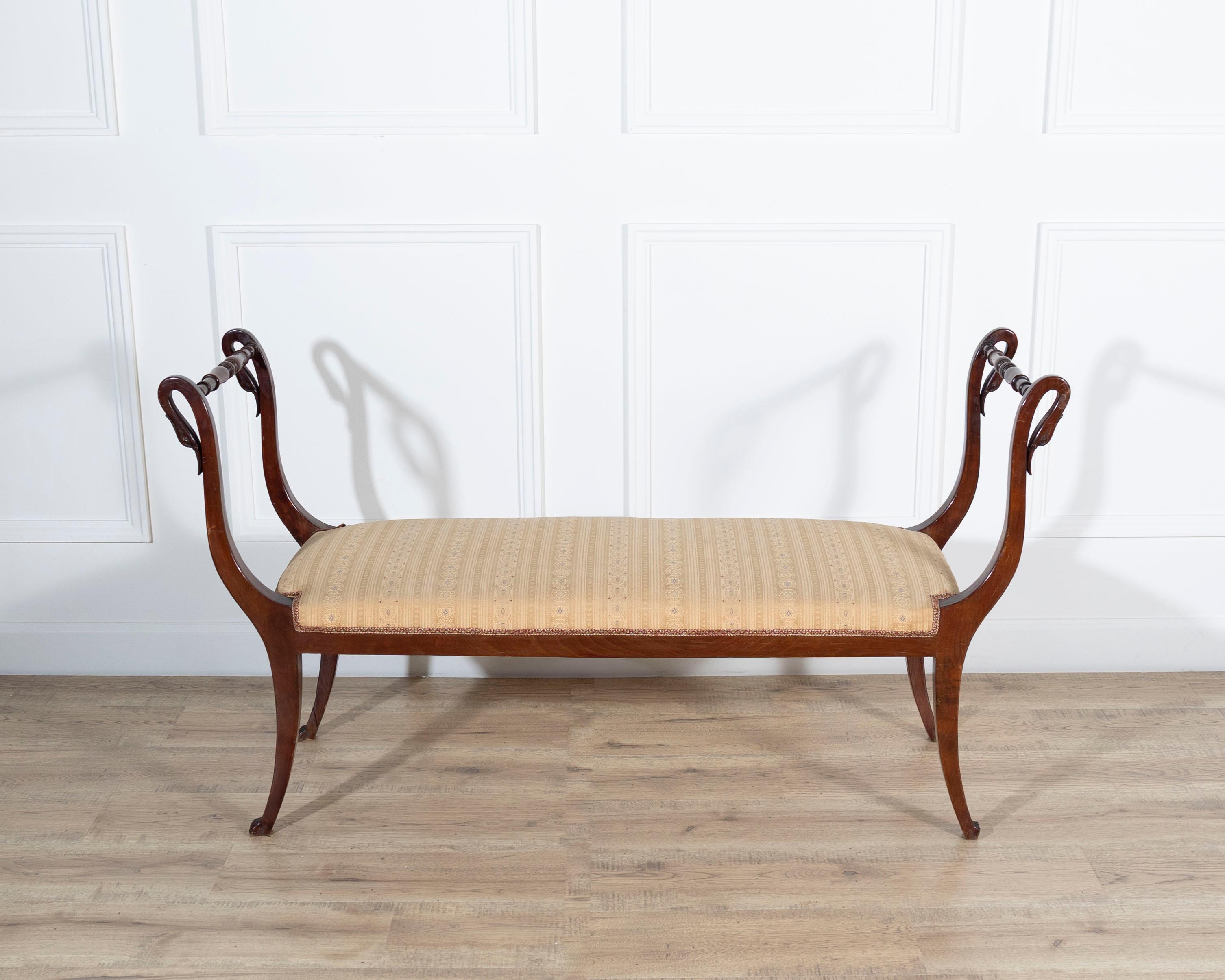 19th Century Neapolitan Empire Bench in Solid Mahogany with Swan Motifs For Sale 3