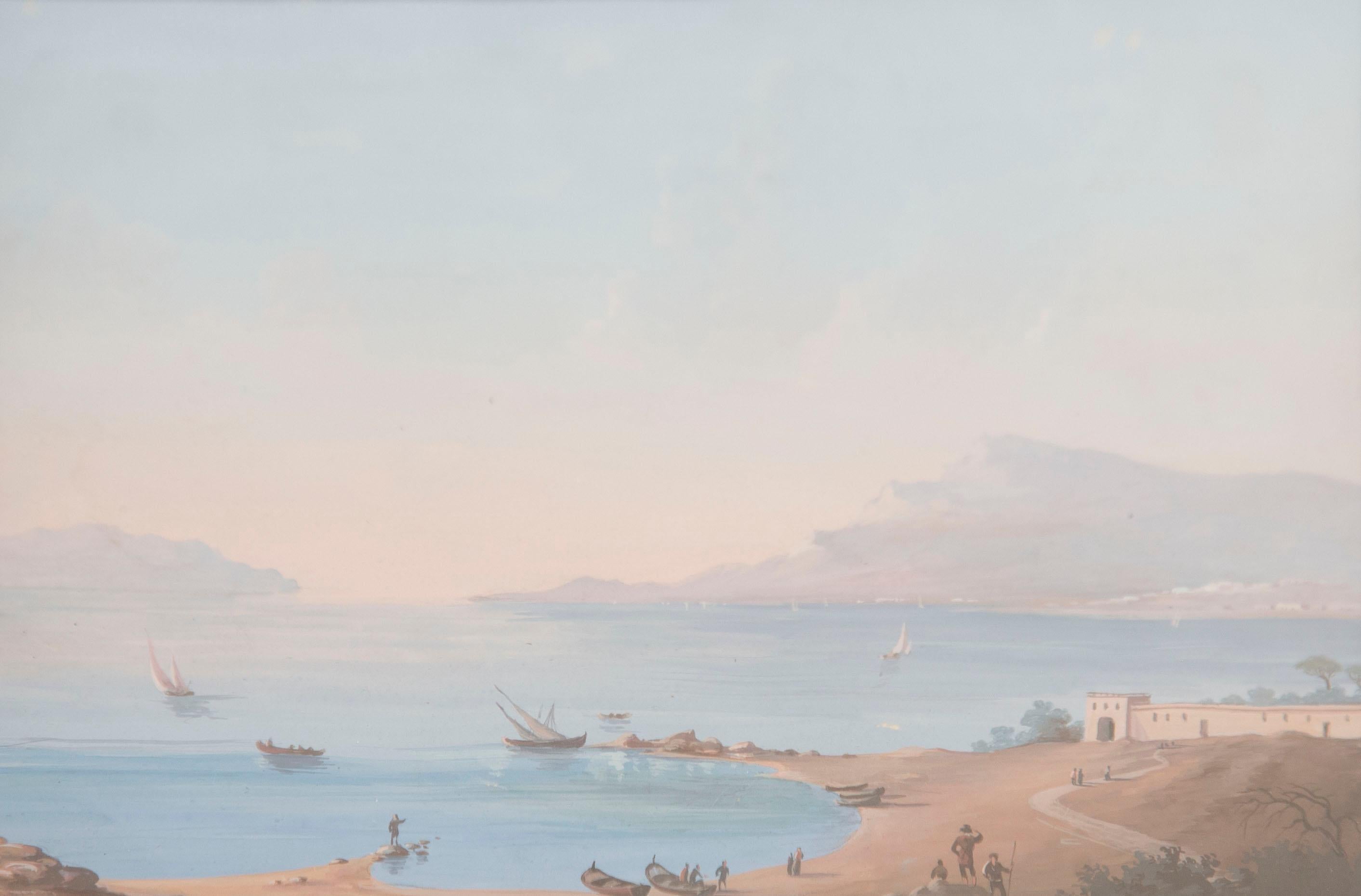 Neapolitanische Schule, Ende des 19. Jahrhunderts - Blick auf den Golf von Neapel vom Strand aus
Diese zarte Aquarellzeichnung, die mit opaker Gouache überhöht ist, blickt nach Osten über den klaren Golf von Neapel auf die Hänge des Vesuvs, dessen