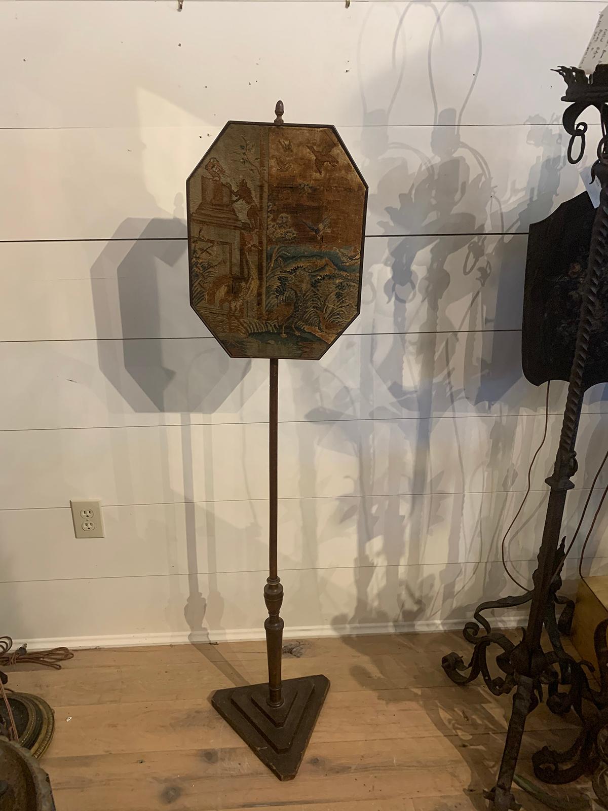 19th Century Needlepoint Pole Screen In Good Condition For Sale In Atlanta, GA