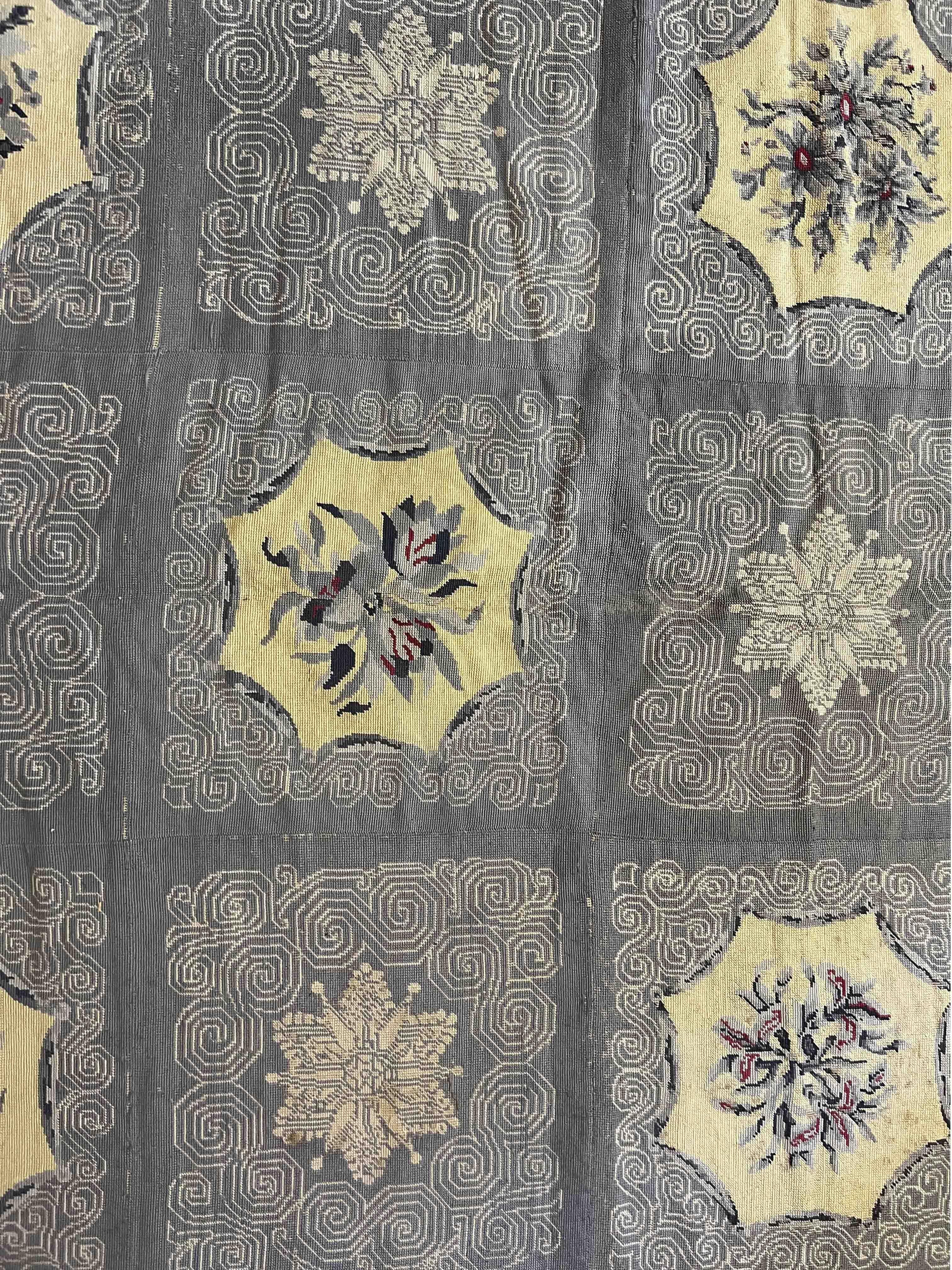 Nadelspielteppich aus dem 19. Jahrhundert, N° 1179 (Spätes 19. Jahrhundert) im Angebot