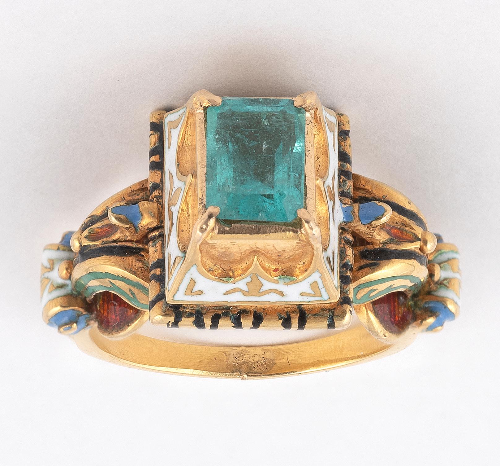 neo-Renaissance-Ring aus 18k Gelbgold des 19 (Smaragdschliff)