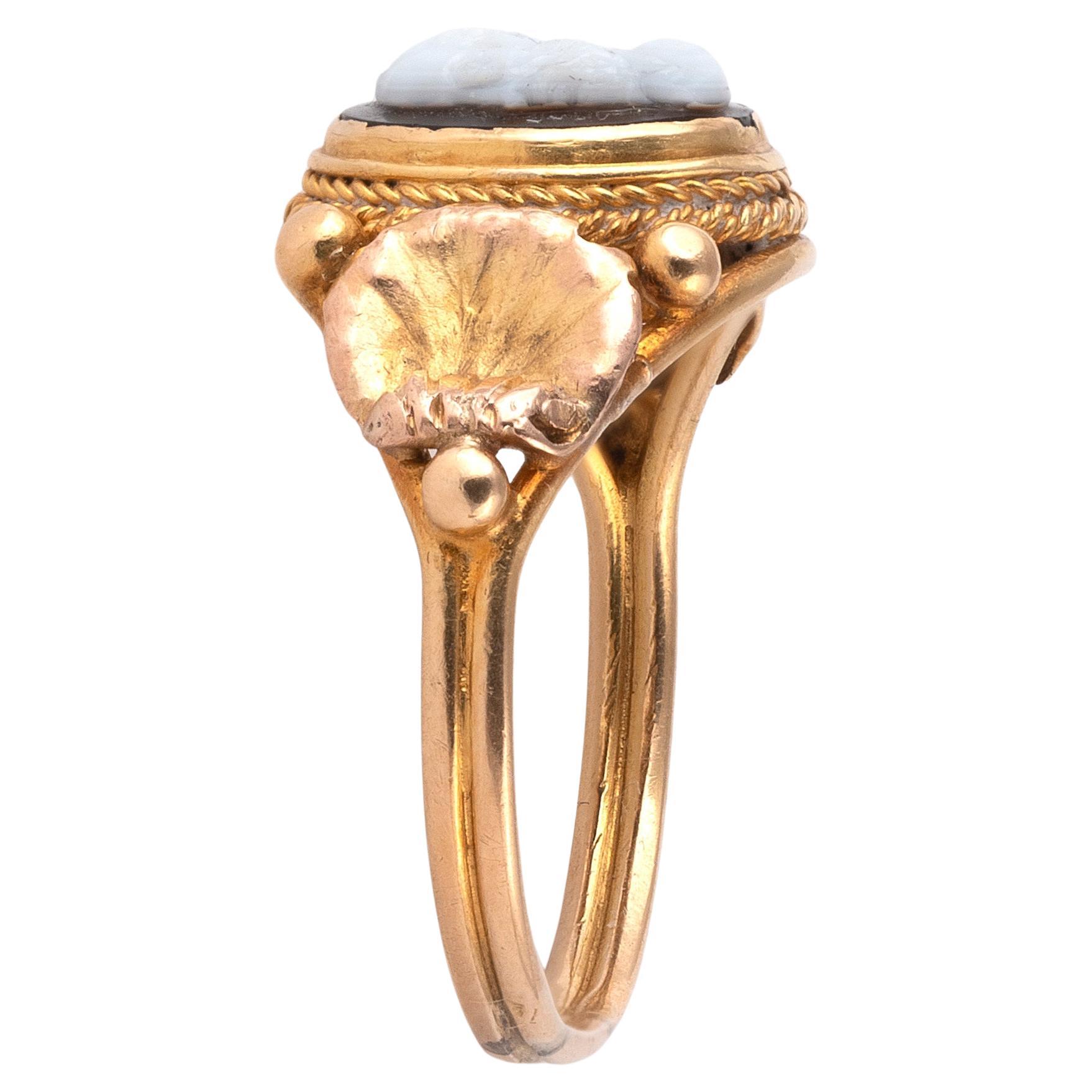 Néo-Renaissance Bague en or et agate camée Benvenuto Cellini du 19e siècle, néo-Renaissance en vente
