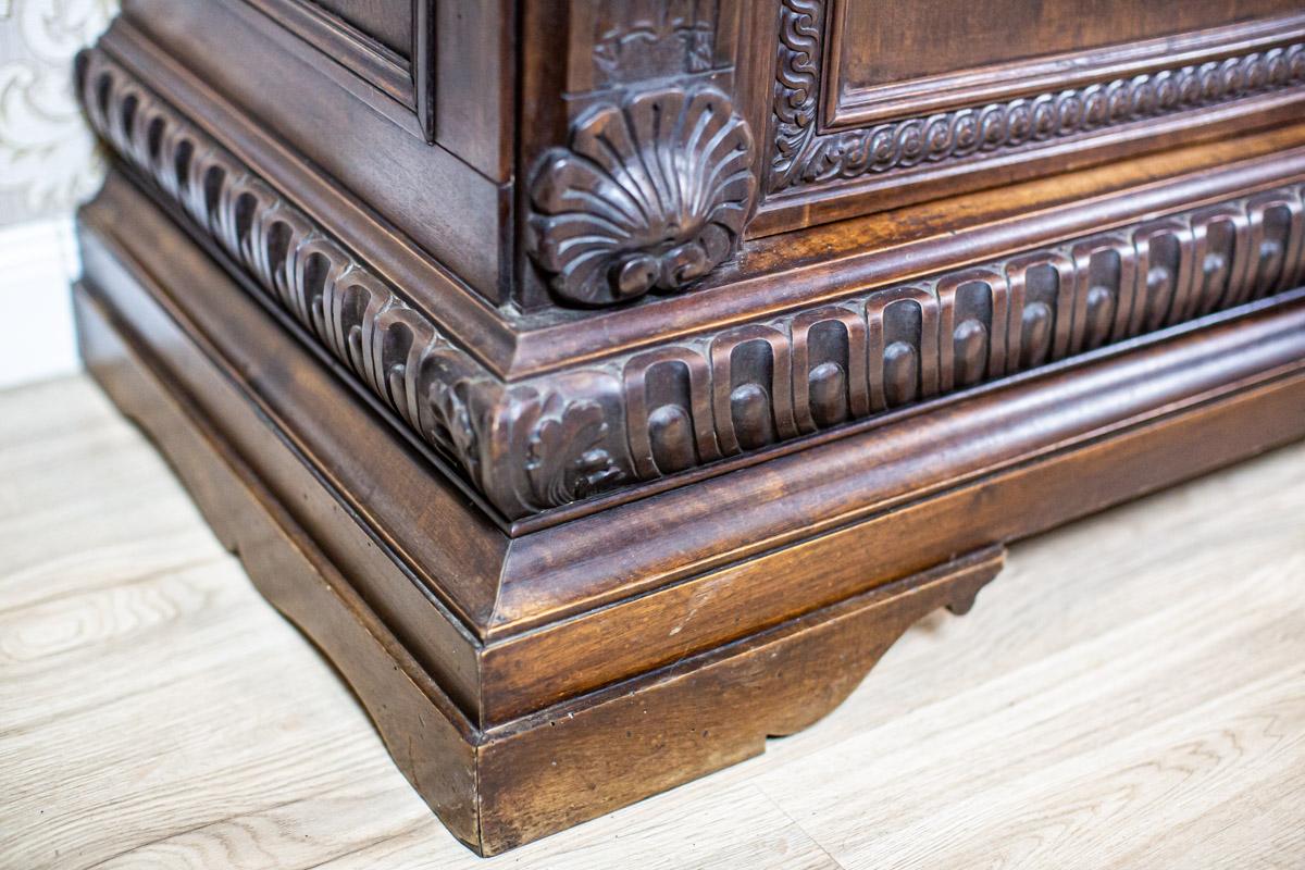 19th-Century Neo-Renaissance Oak Sideboard in Deep Brown In Good Condition For Sale In Opole, PL