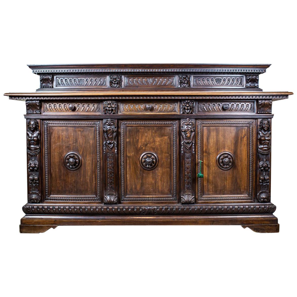 19th-Century Neo-Renaissance Oak Sideboard in Deep Brown