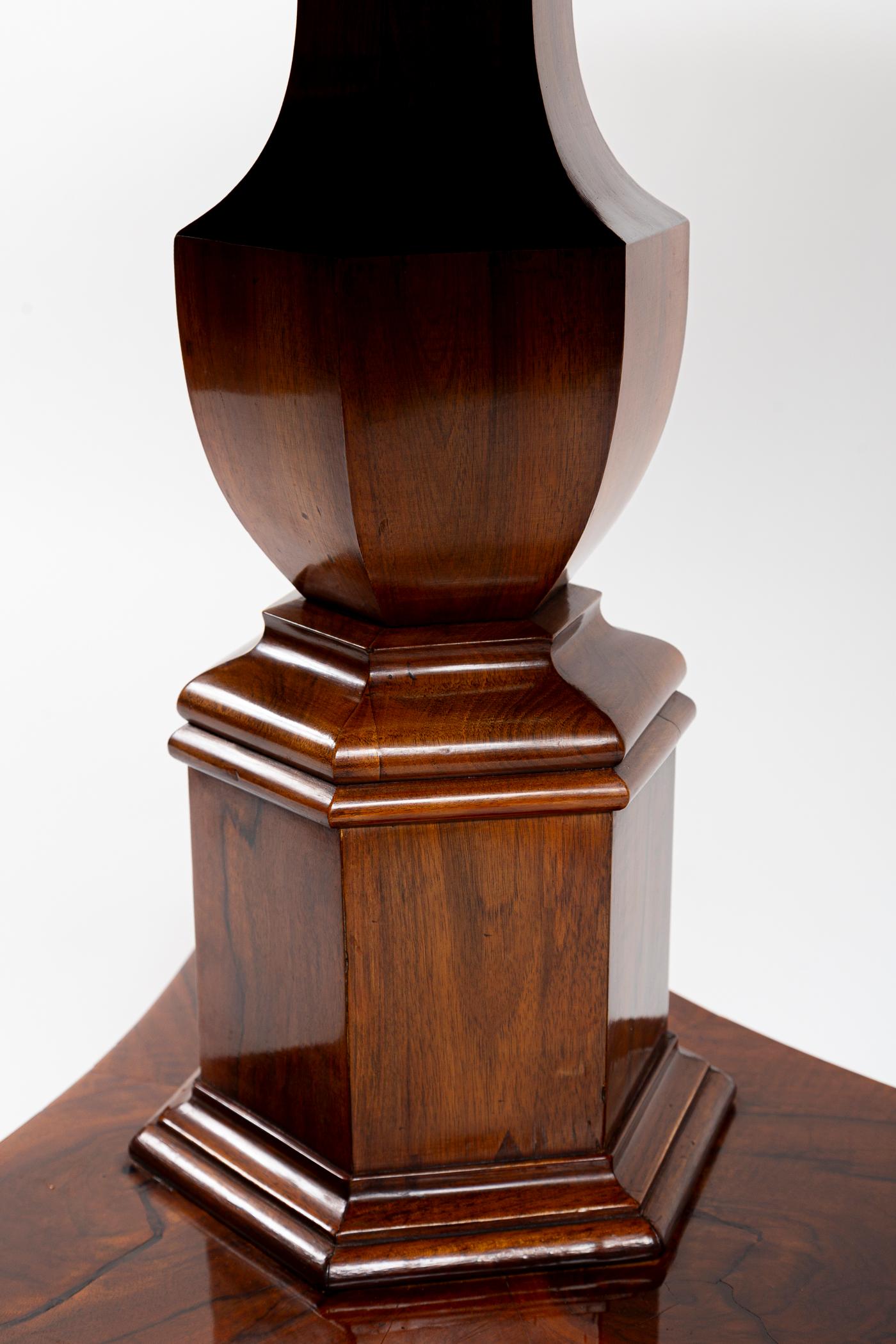 19th Century Neoclassical Biedermeier Round Center Table For Sale 1