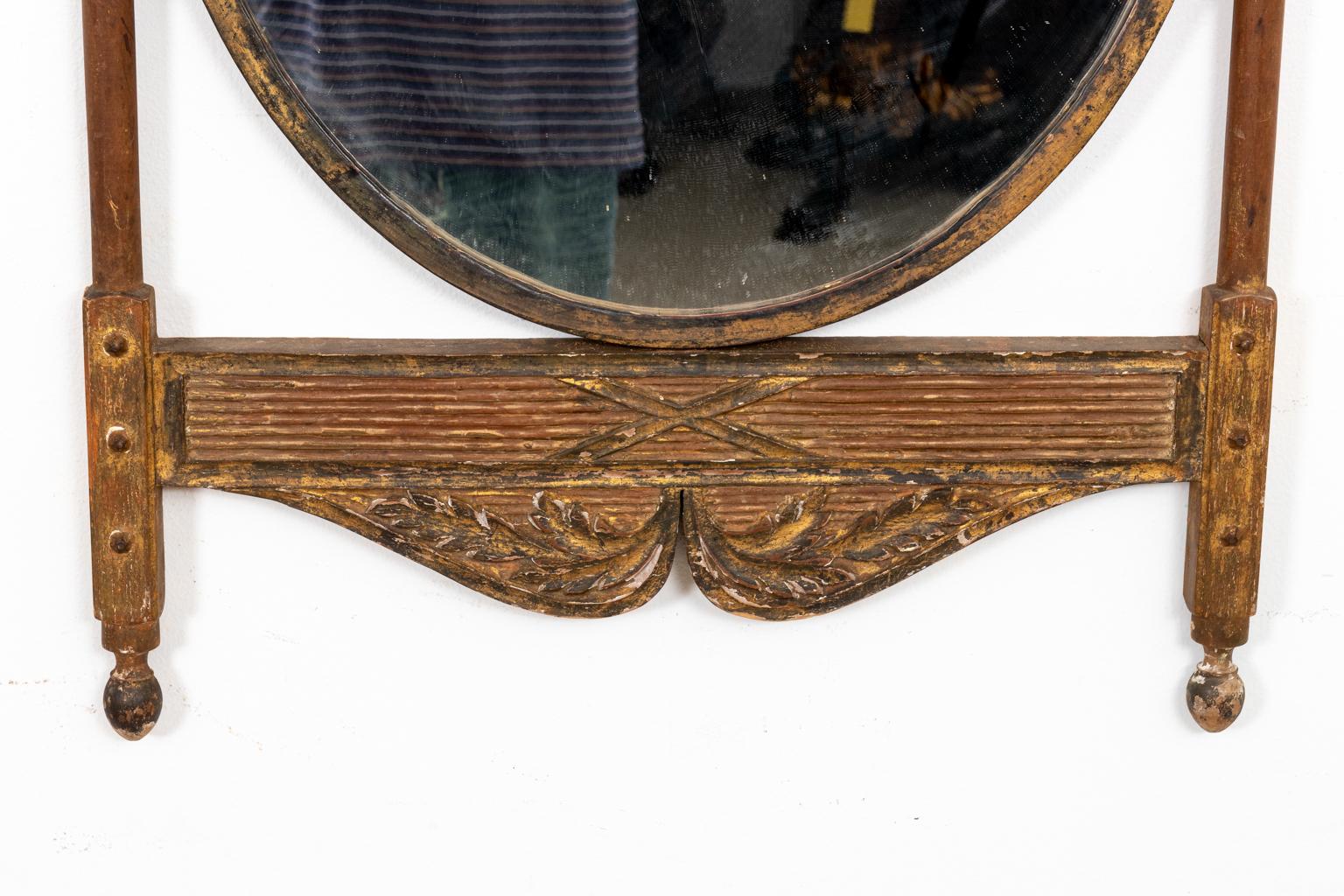American 19th Century Neoclassical Carved and Gilded Mirror