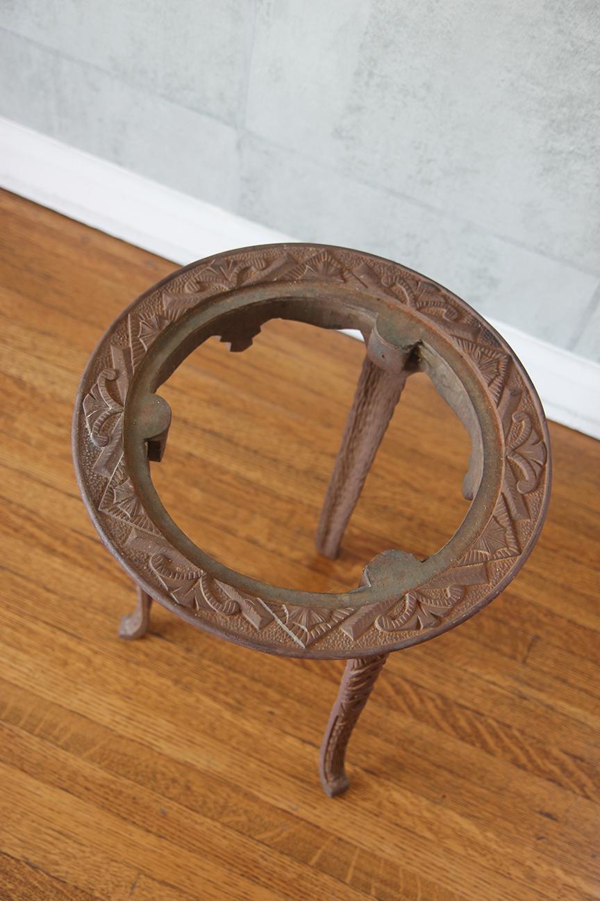Table de pub néoclassique du 19ème siècle avec plateau en miroir en vente 4