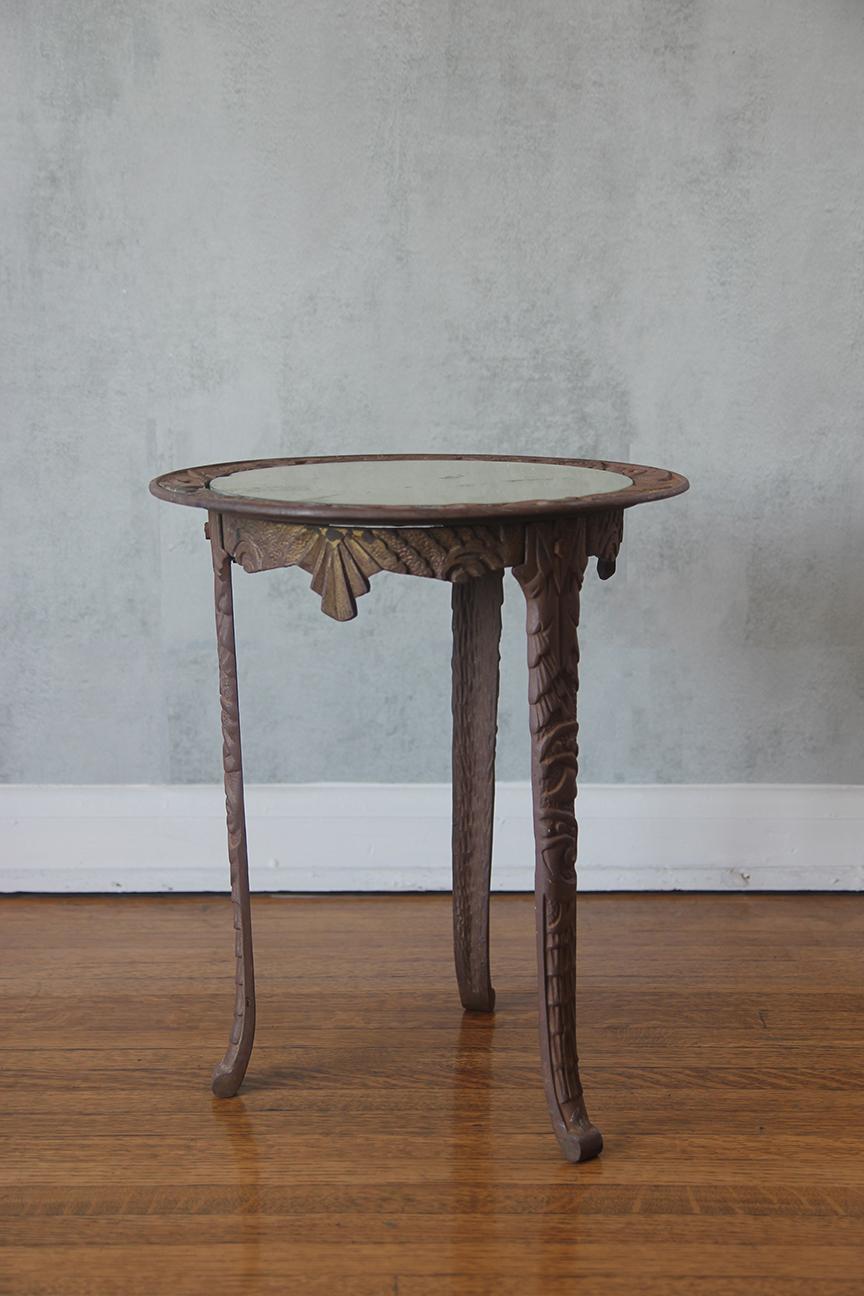 Anglais Table de pub néoclassique du 19ème siècle avec plateau en miroir en vente