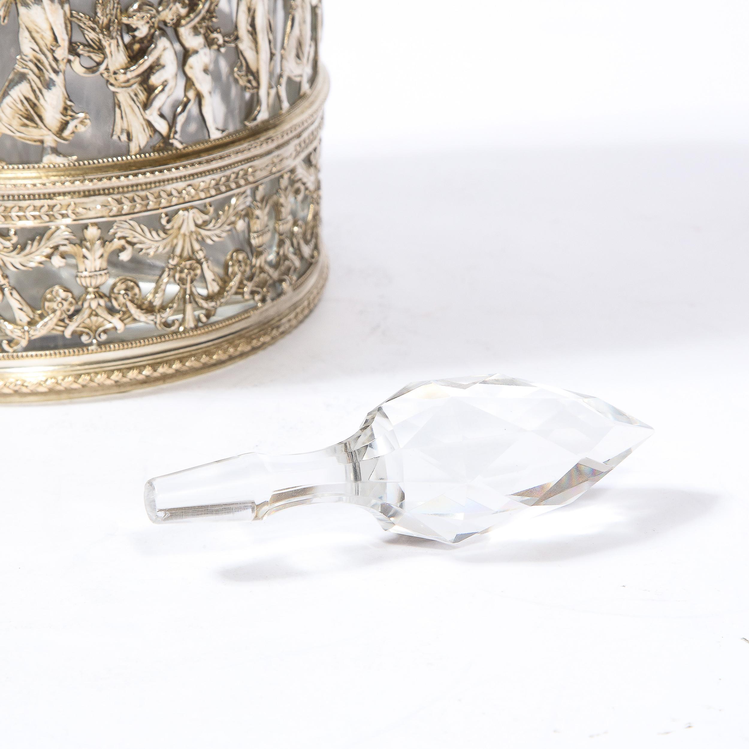 Neoklassizistisches Dekanter-Set aus geschliffenem Kristall und figurativem Silberblech, 19. Jahrhundert im Angebot 6