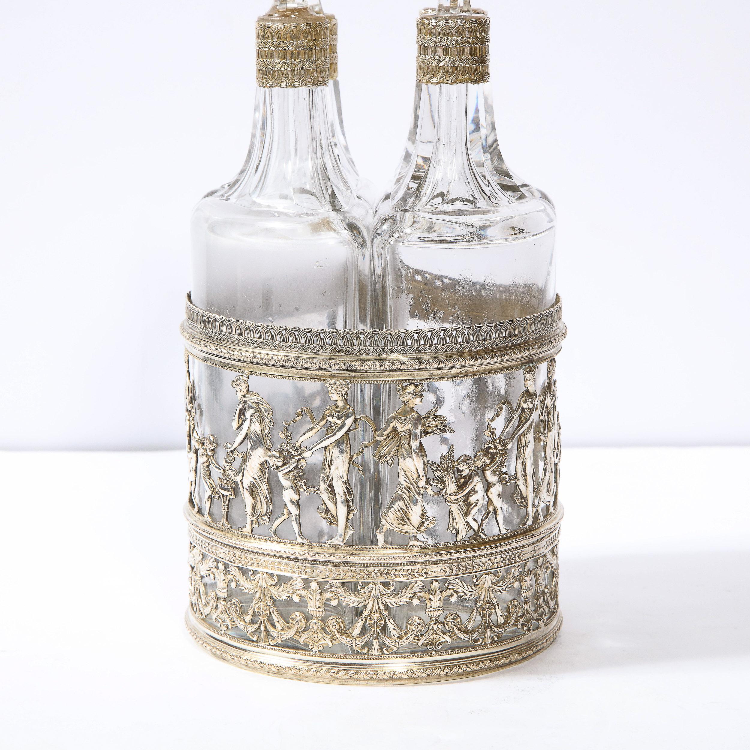 Neoklassizistisches Dekanter-Set aus geschliffenem Kristall und figurativem Silberblech, 19. Jahrhundert (Versilberung) im Angebot