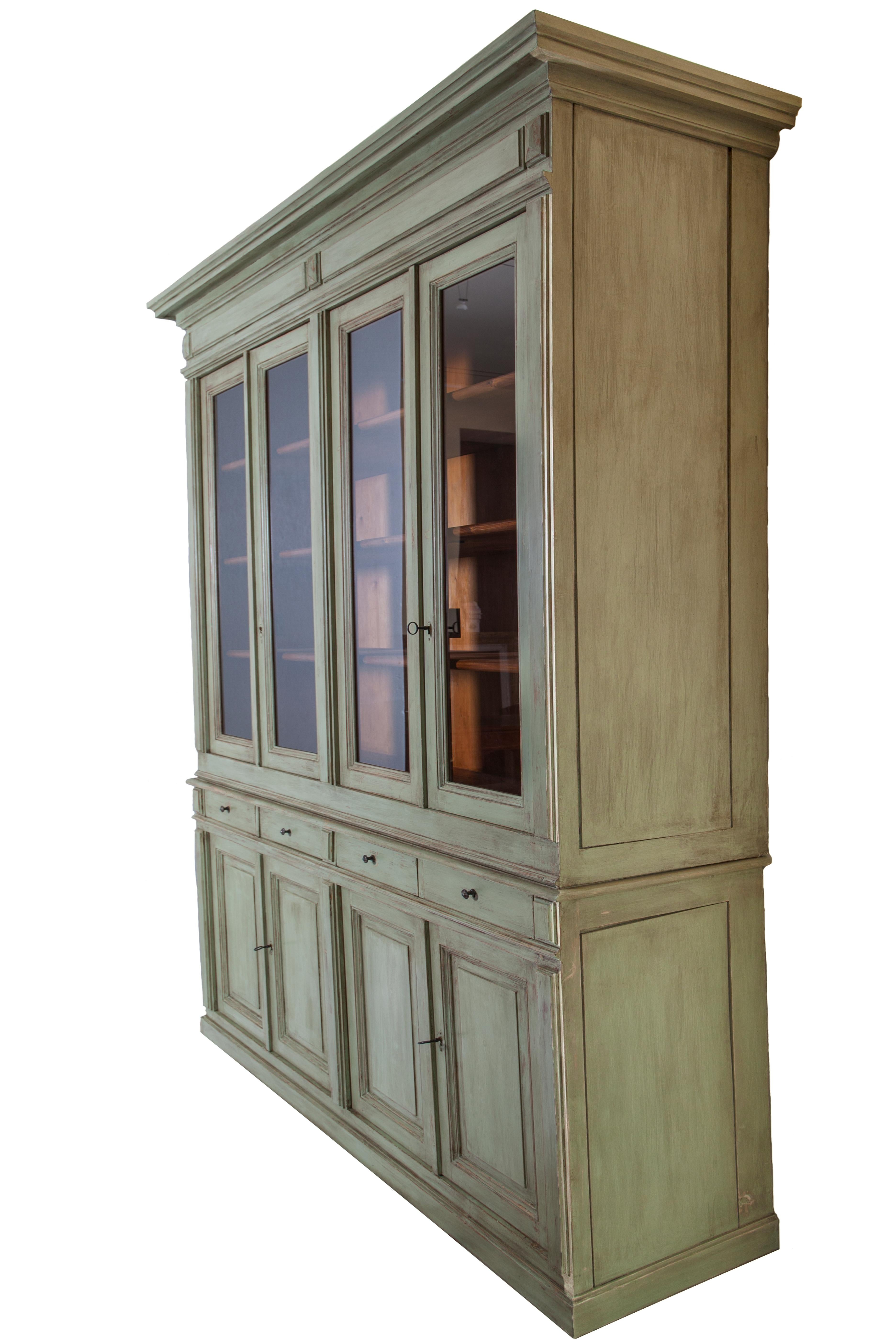 19th Century Neoclassical French Pinewood Pharmacy Bookcases In Good Condition In Tricase, Italia