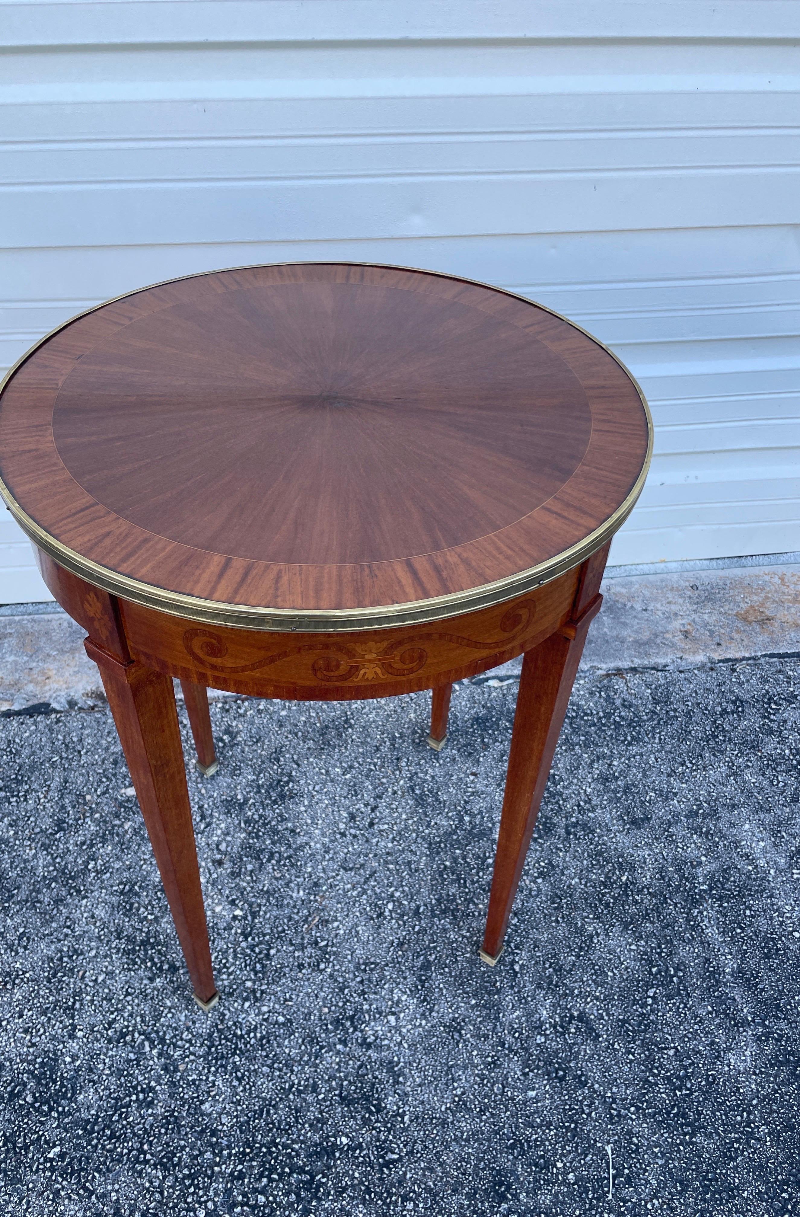 19th Century Neoclassical French Round Inlaid Marquetry Table 3
