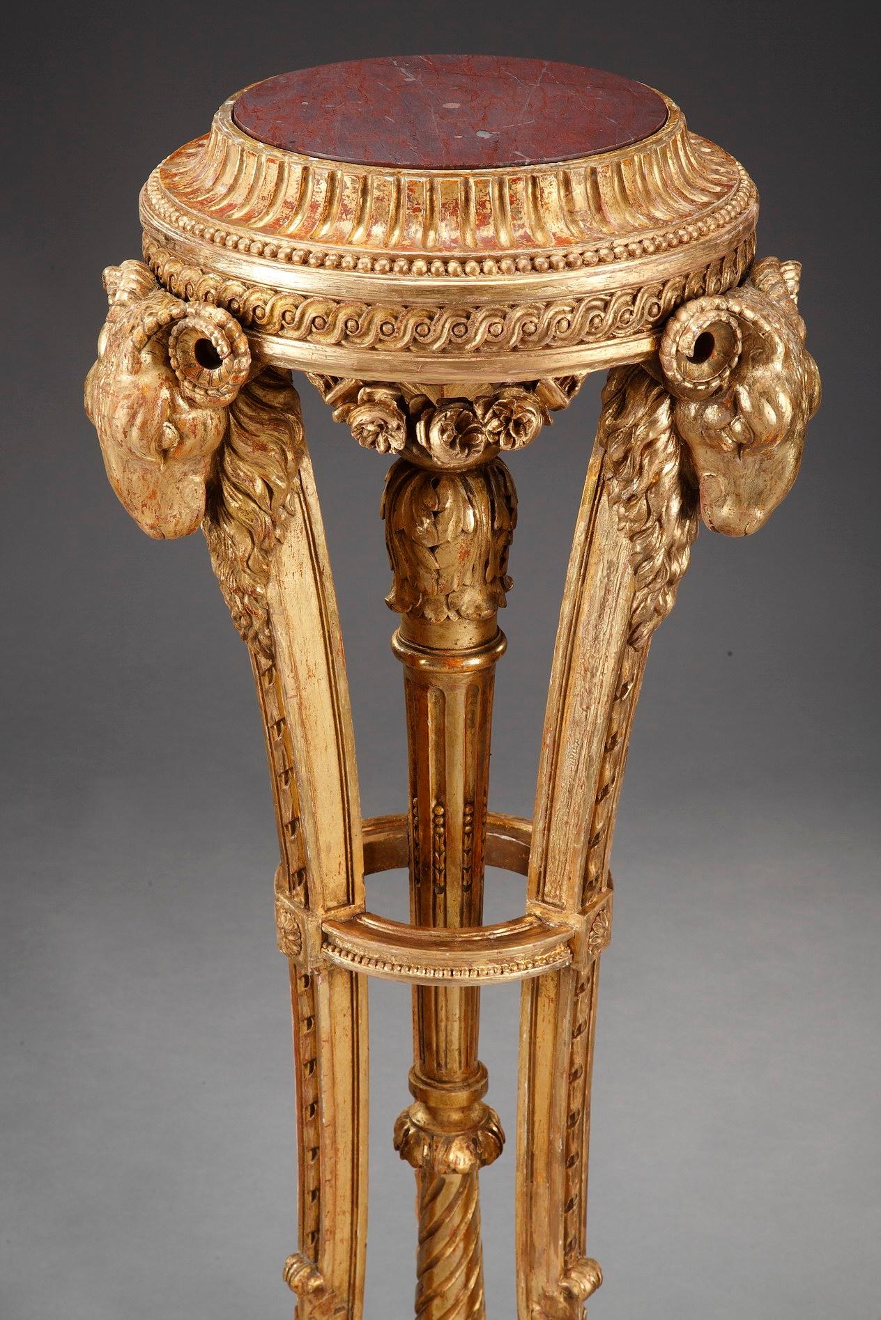 19th Century Neoclassical Giltwood Pedestal In Good Condition In Paris, FR