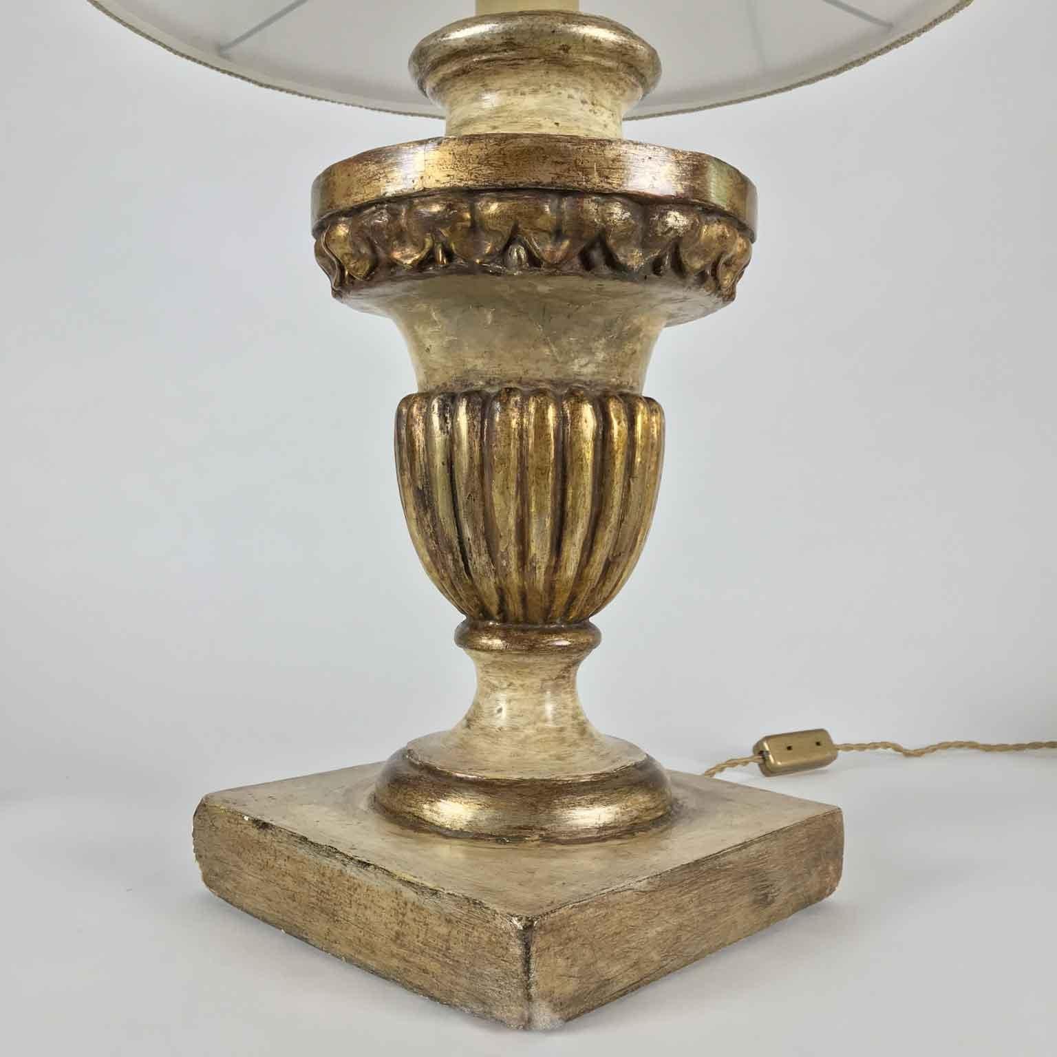 Hand-Carved 19th Century Neoclassical Italian Carved White and Giltwood Table Lamp