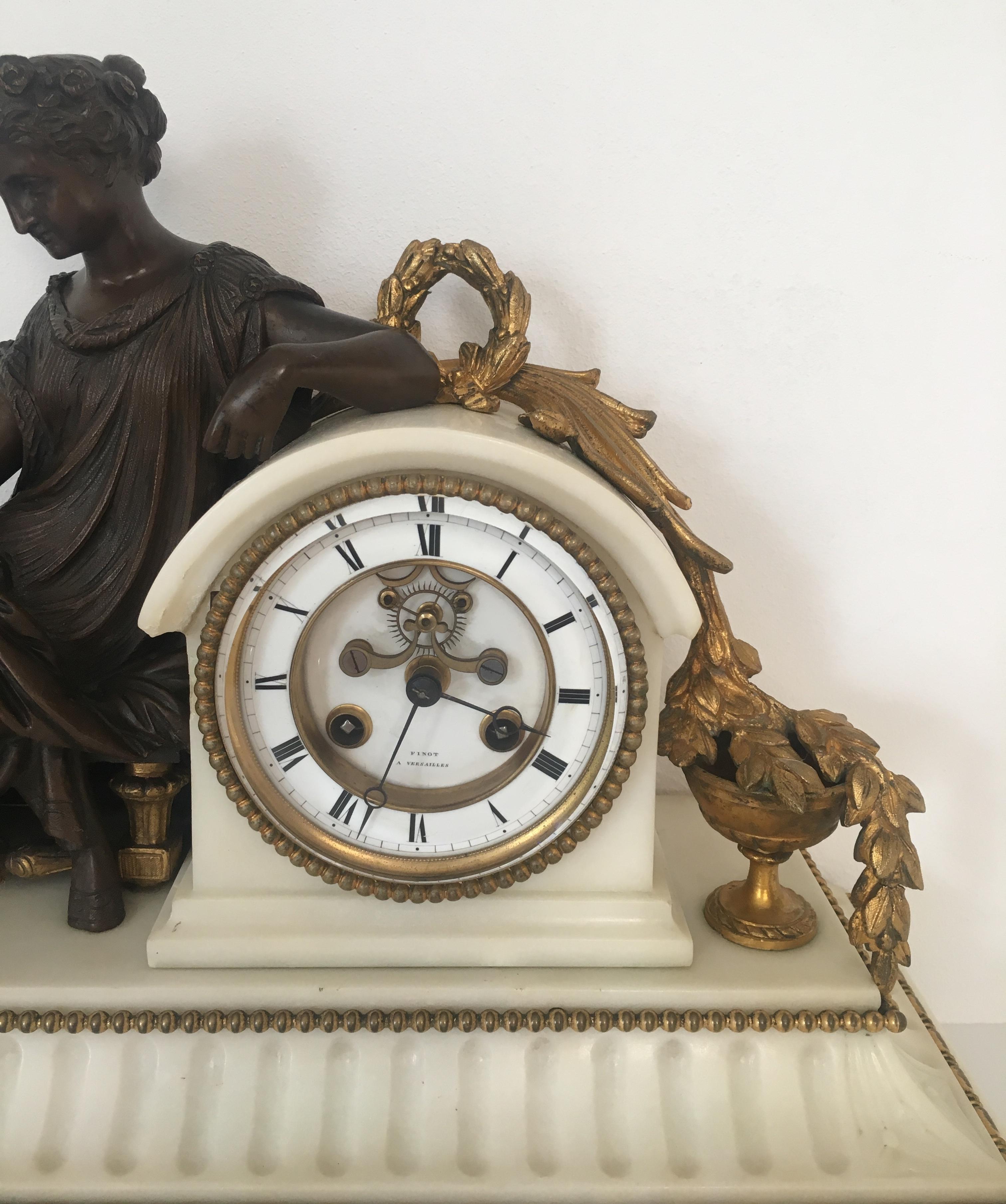 19th Century Neoclassical Gilded Bronze and White Marble Mantel Clock Set For Sale 7