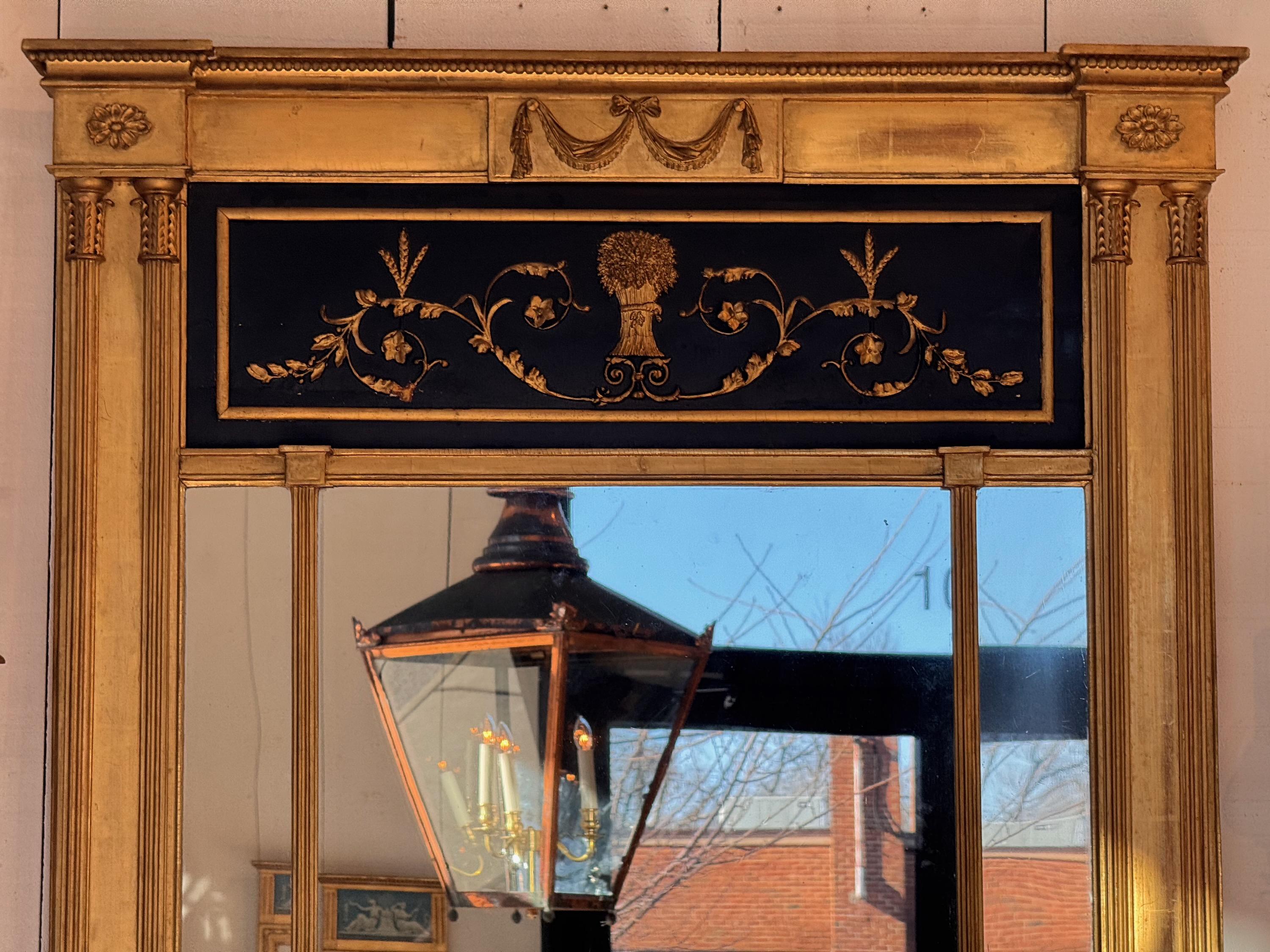 Specchio neoclassico del XIX secolo In condizioni buone a Charlottesville, VA