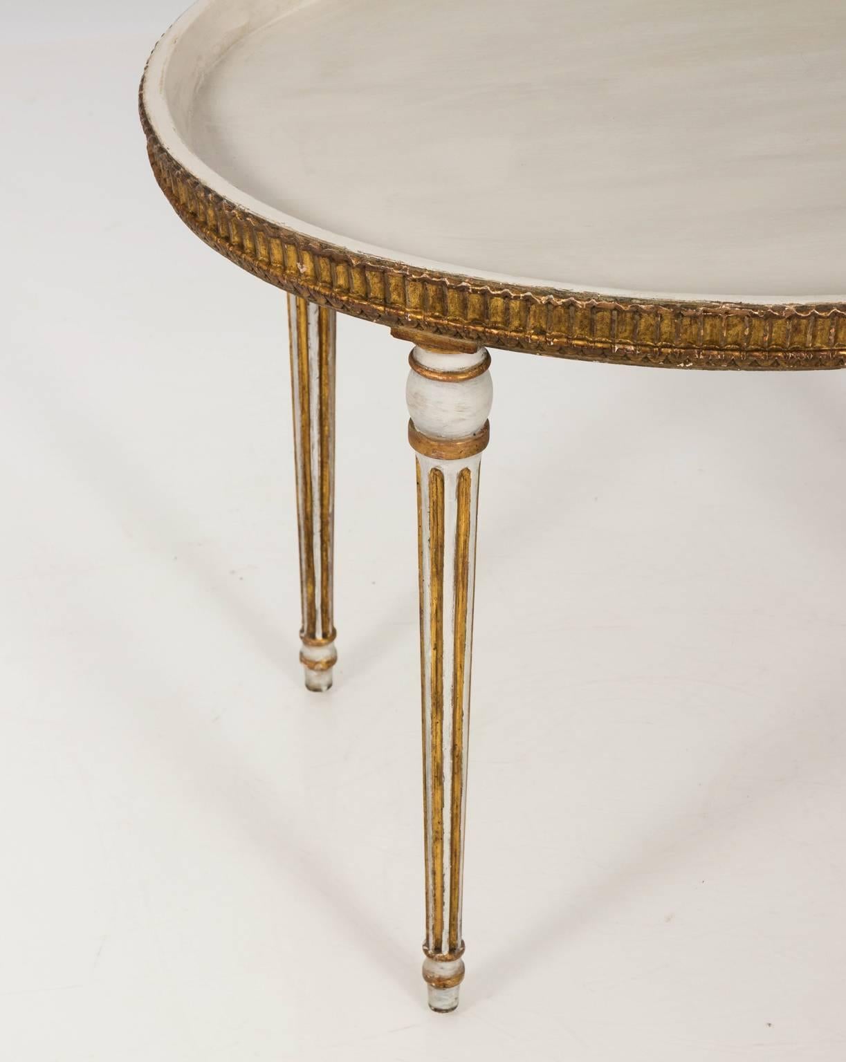 19th Century Neoclassical Oval Center Table In Good Condition In Stamford, CT