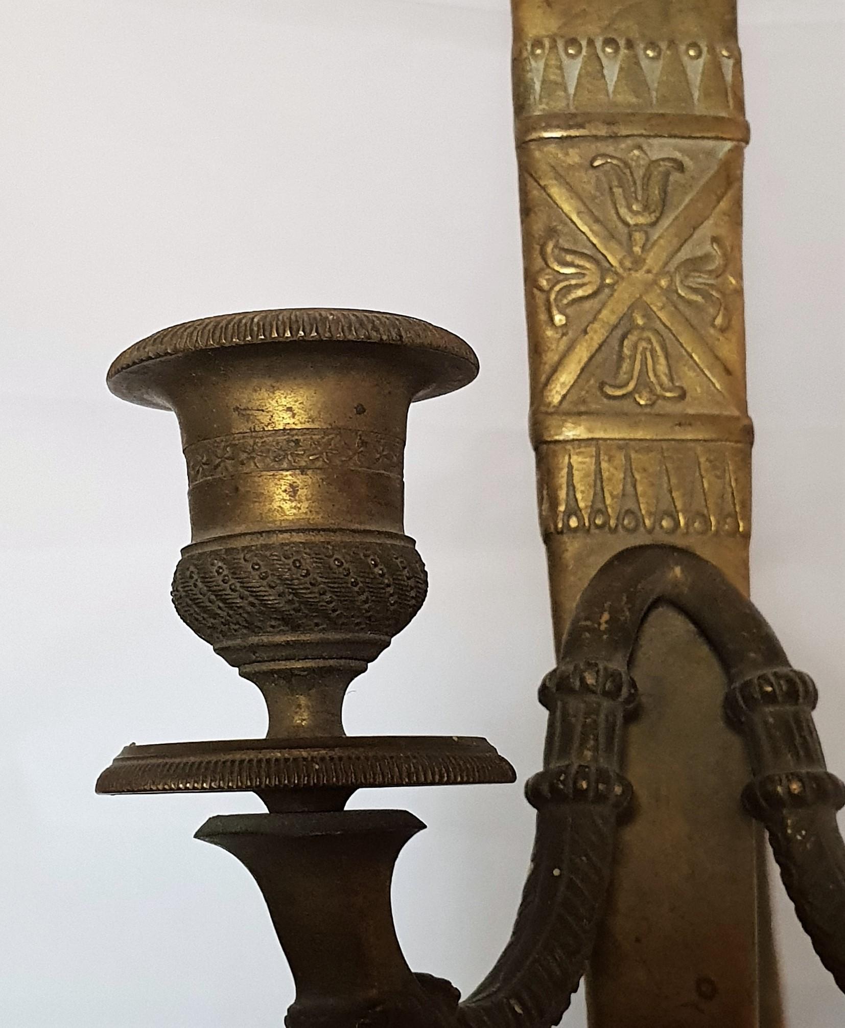 19th Century Neoclassical Pair of Gilt Bronze Appliques 4