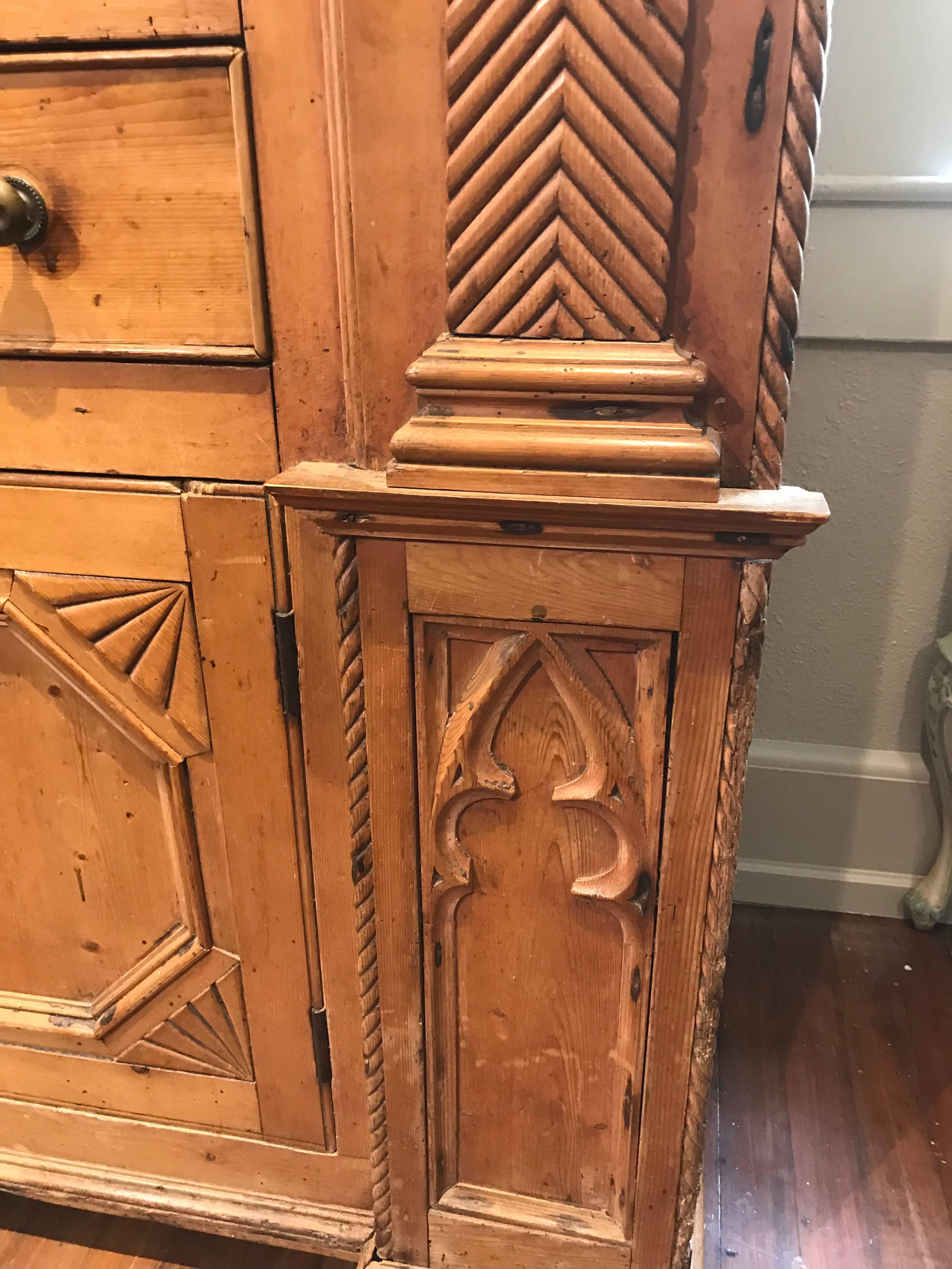 19th Century Neoclassical Revival Irish Pine Cabinet with Molded Decorations For Sale 1