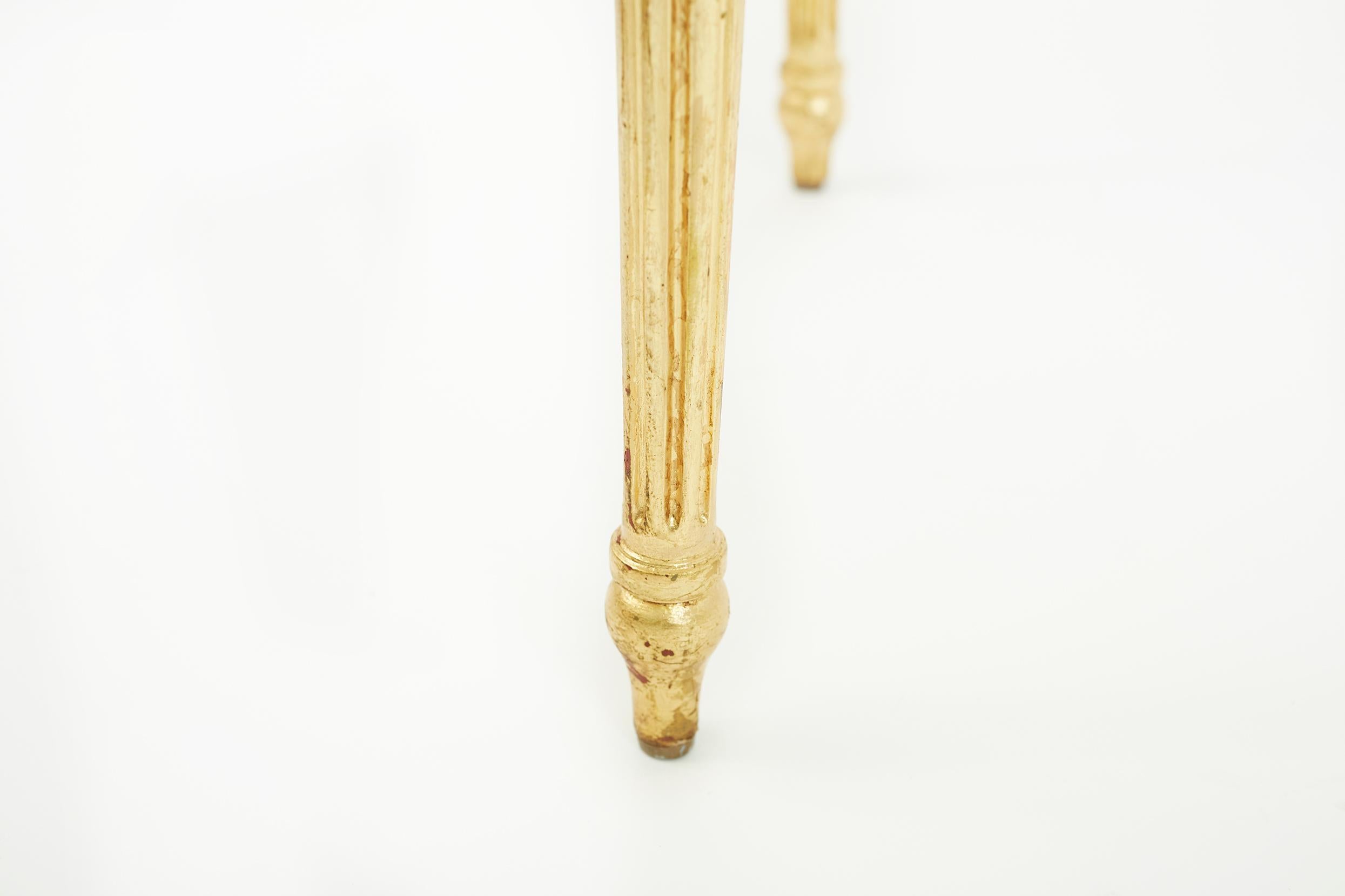 Geschnitztes Holzset im neoklassischen Stil des 19. Jahrhunderts im Angebot 2