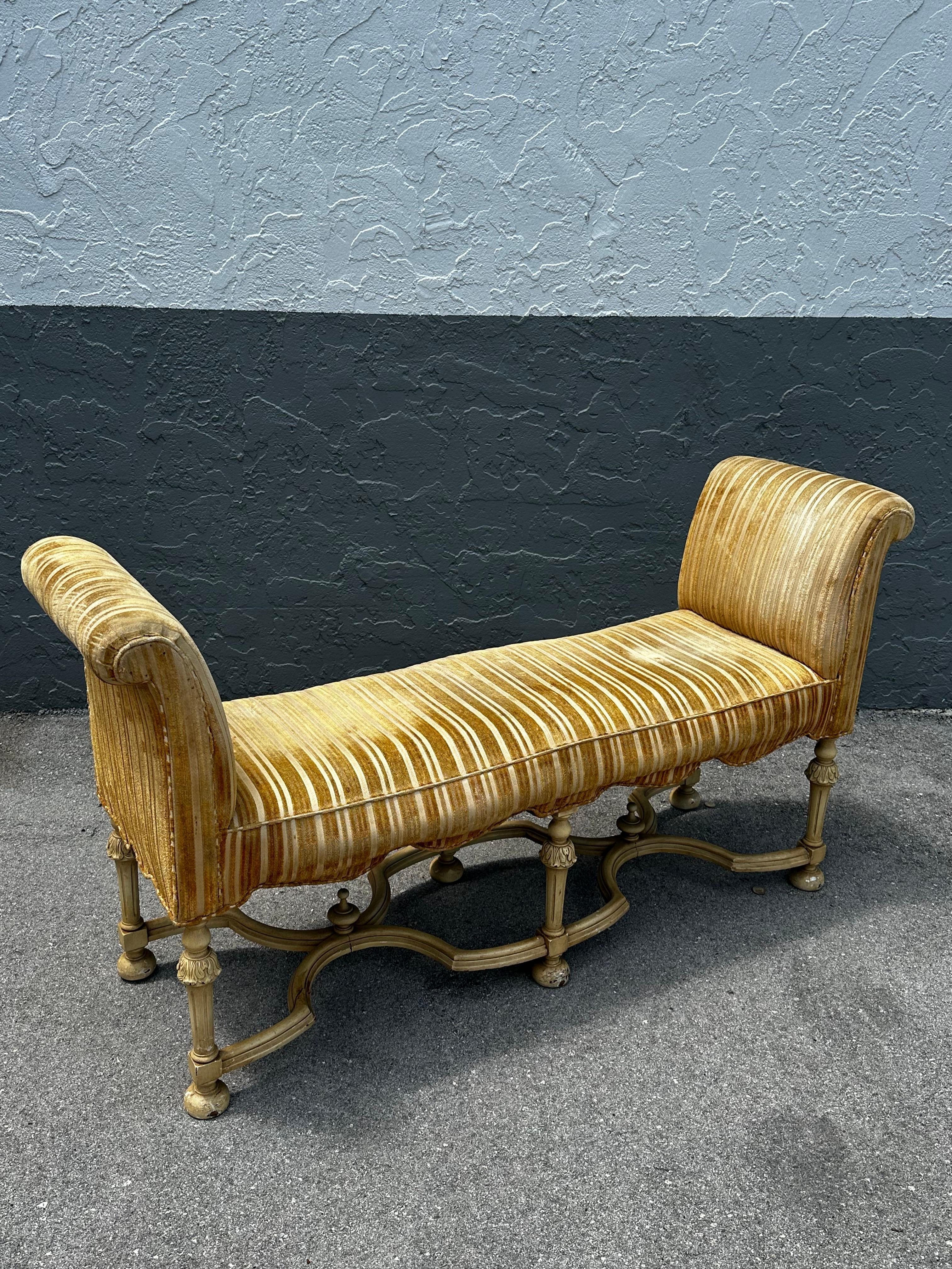 French 19th Century Neoclassical Style Scalloped Velvet Yellow Bench Window Seat For Sale