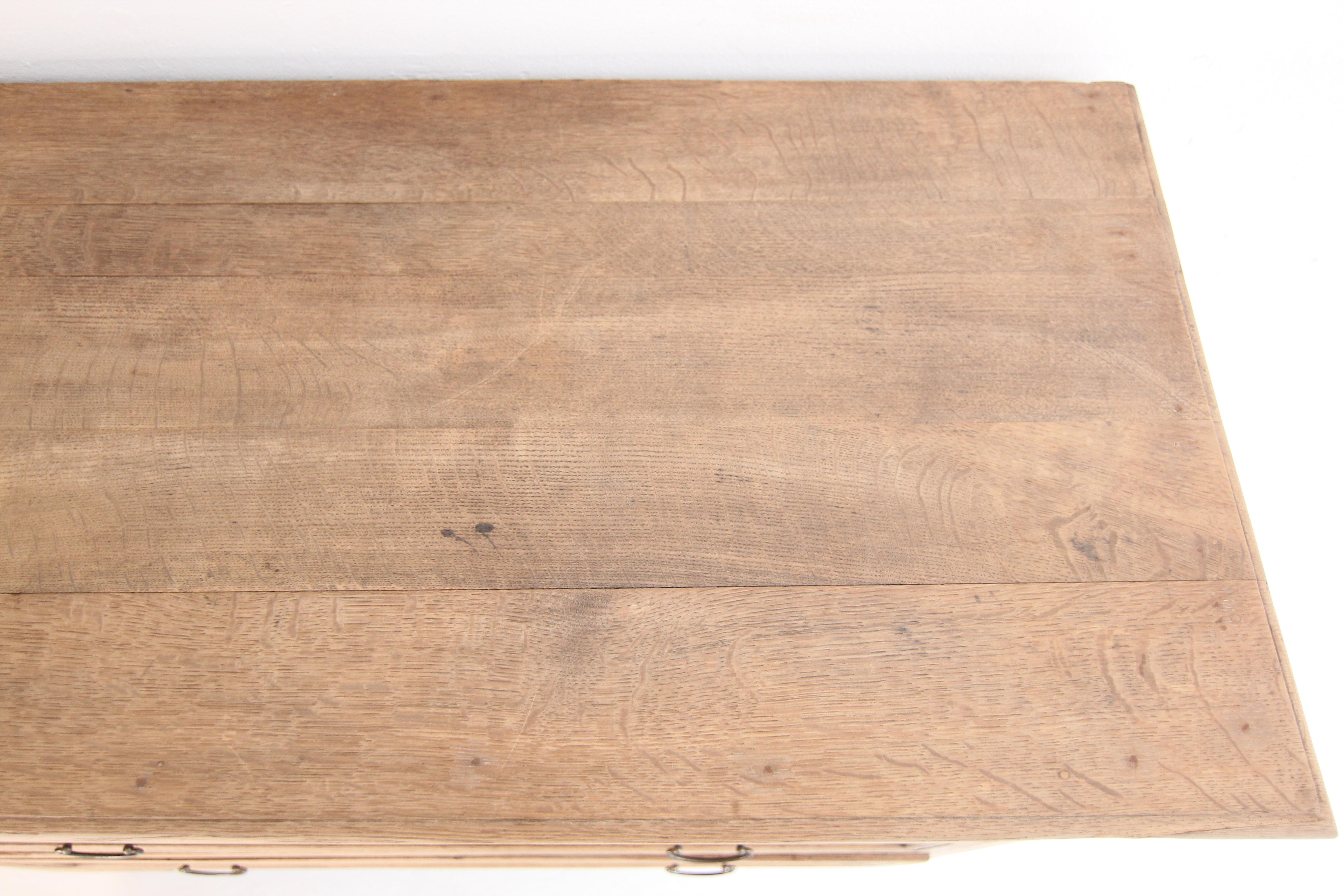 19th Century Neoclassicist Oak Chest of Drawers 3