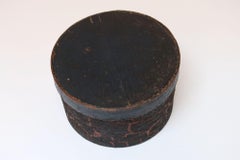 Boîte à provisions en bois courbé vert de la Nouvelle-Angleterre du XIXe siècle à texture craquelée