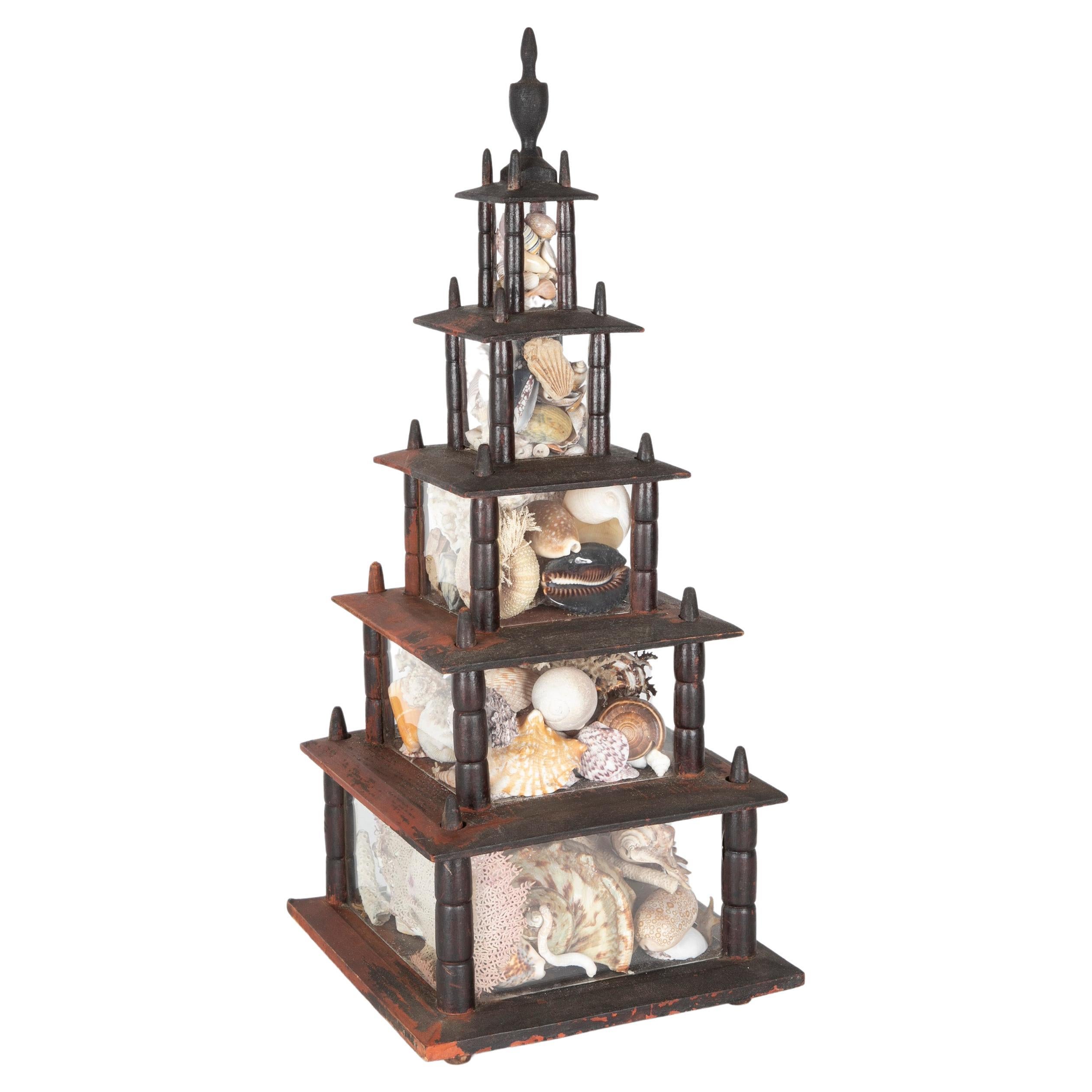 19. Jahrhundert New England Painted Wood Sea Shell Folly im Angebot