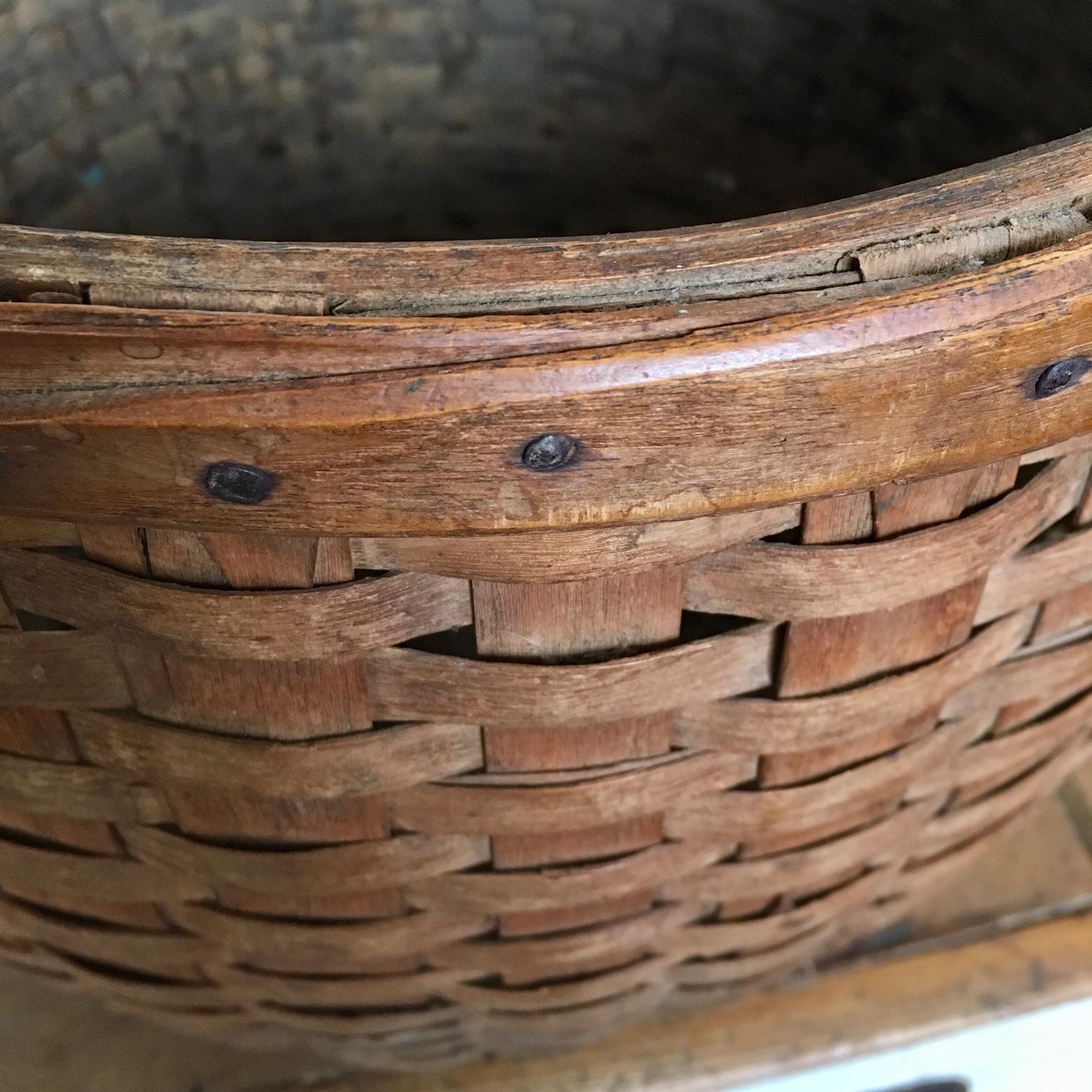 19th Century New England Large Swing Handled Harvest Basket In Good Condition In Nantucket, MA