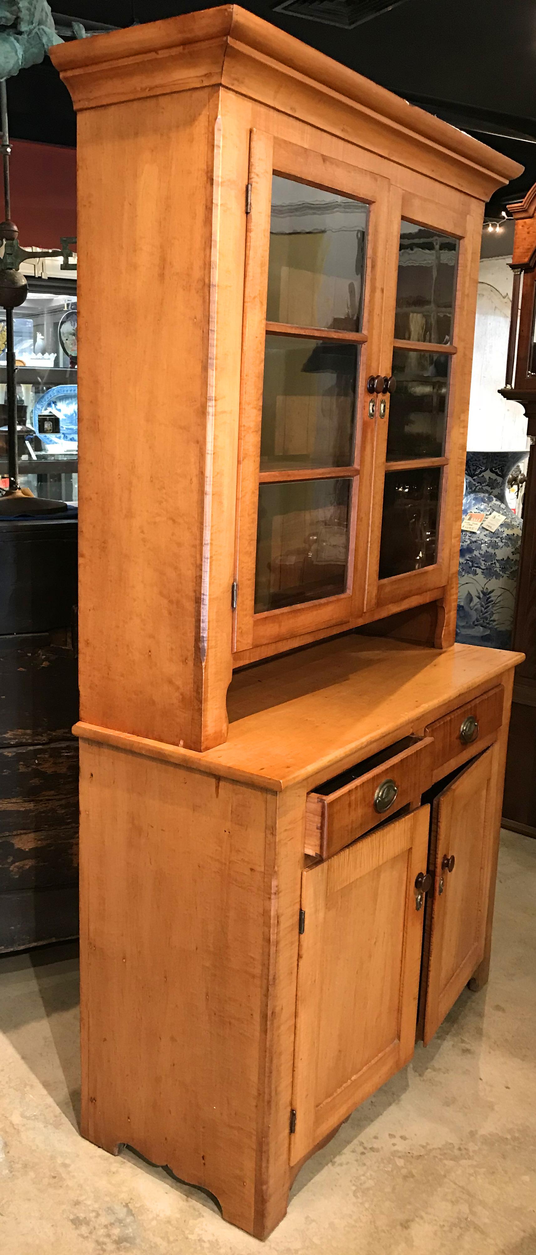 tiger maple kitchen cabinets
