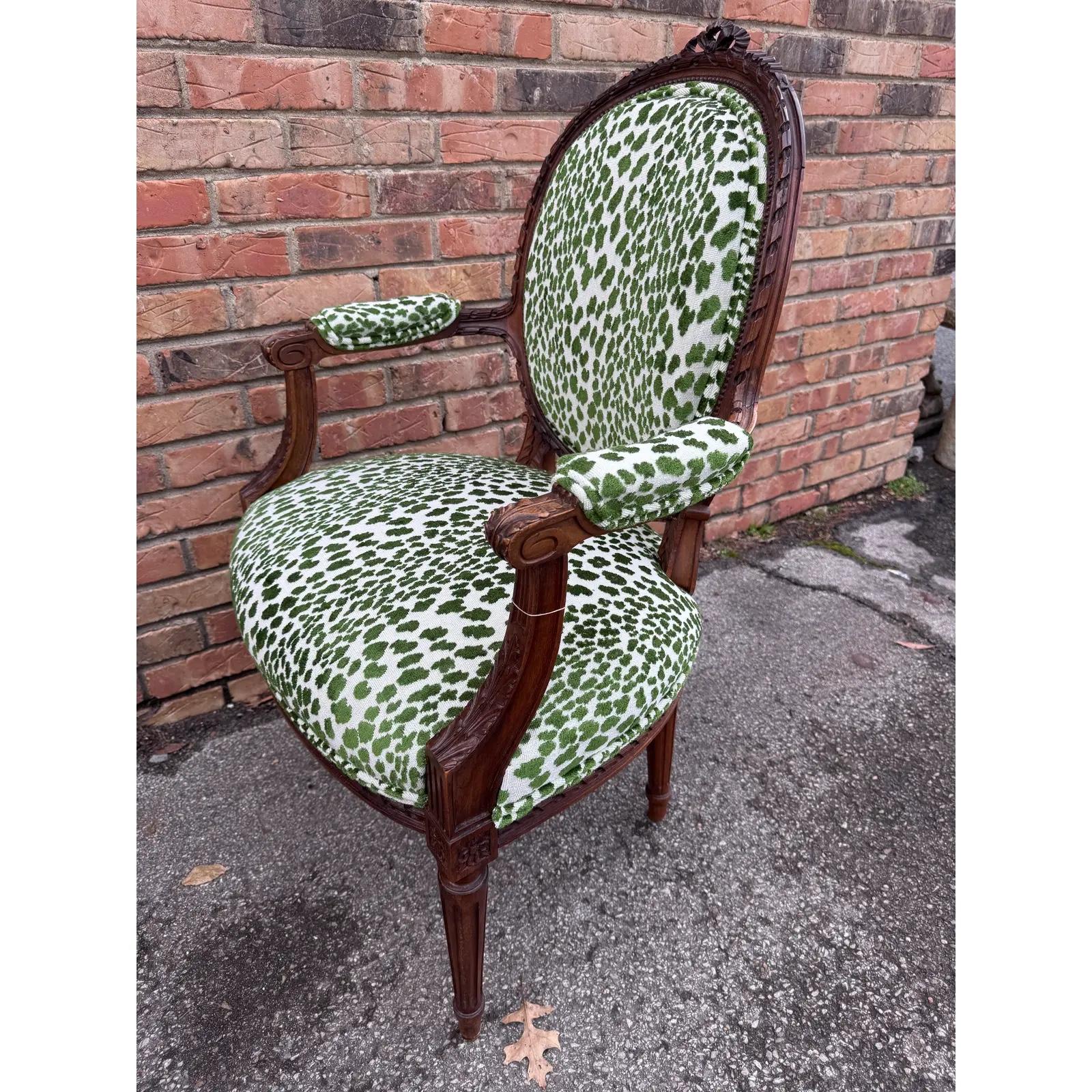 Tissu Chaise d'appoint française nouvellement tapissée du 19ème siècle en vente
