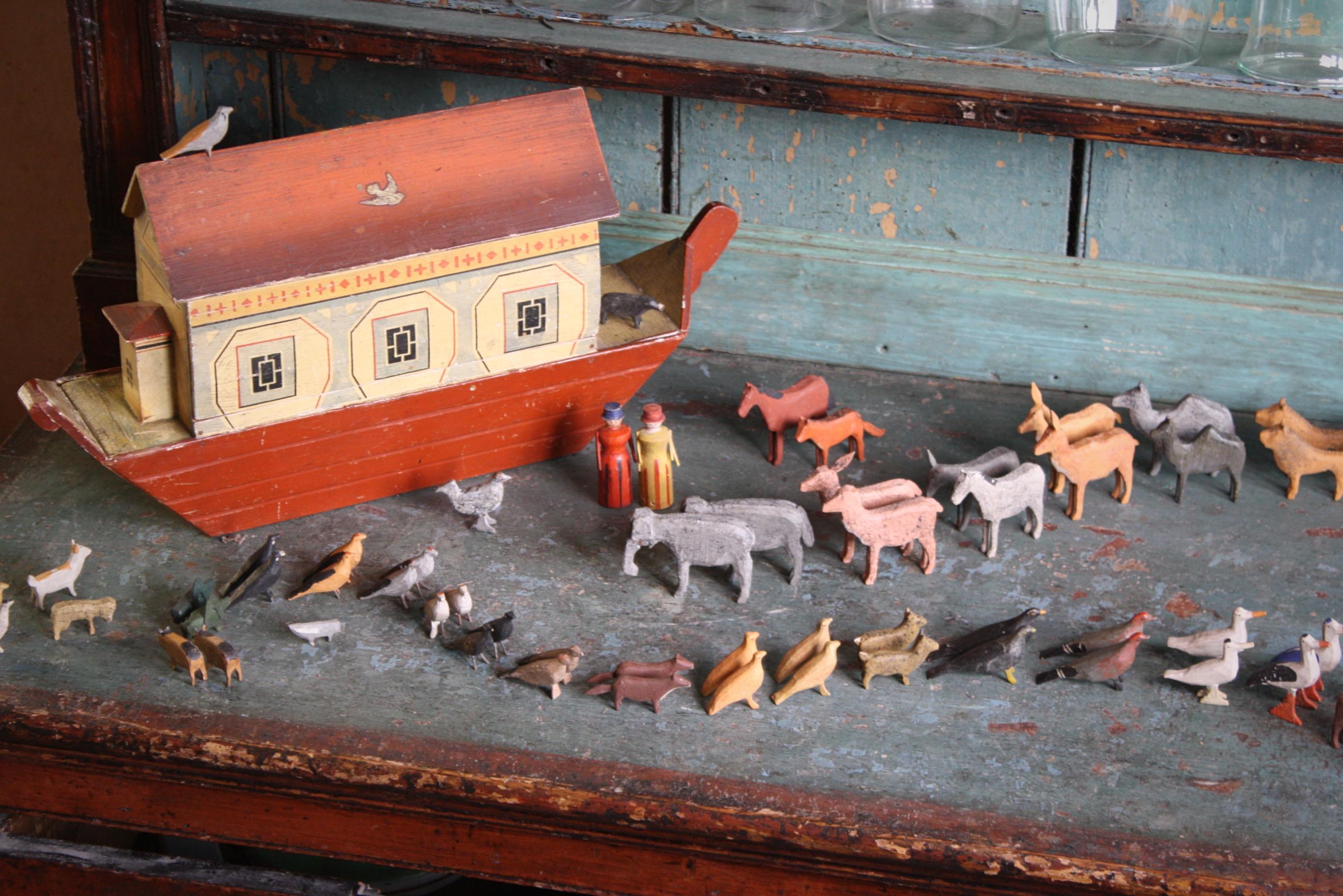 19th Century Noahs Ark Folk Art Hand Carved & Painted Toy  7