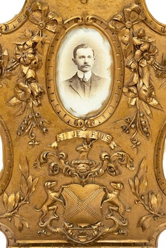 19th Century Noble Gilt wooden Family photo Frame, American History