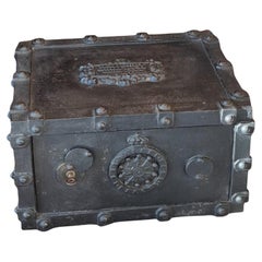 Caja fuerte de viaje de hierro fundido incombustible del siglo XIX de Bauche-Fichet, Francia