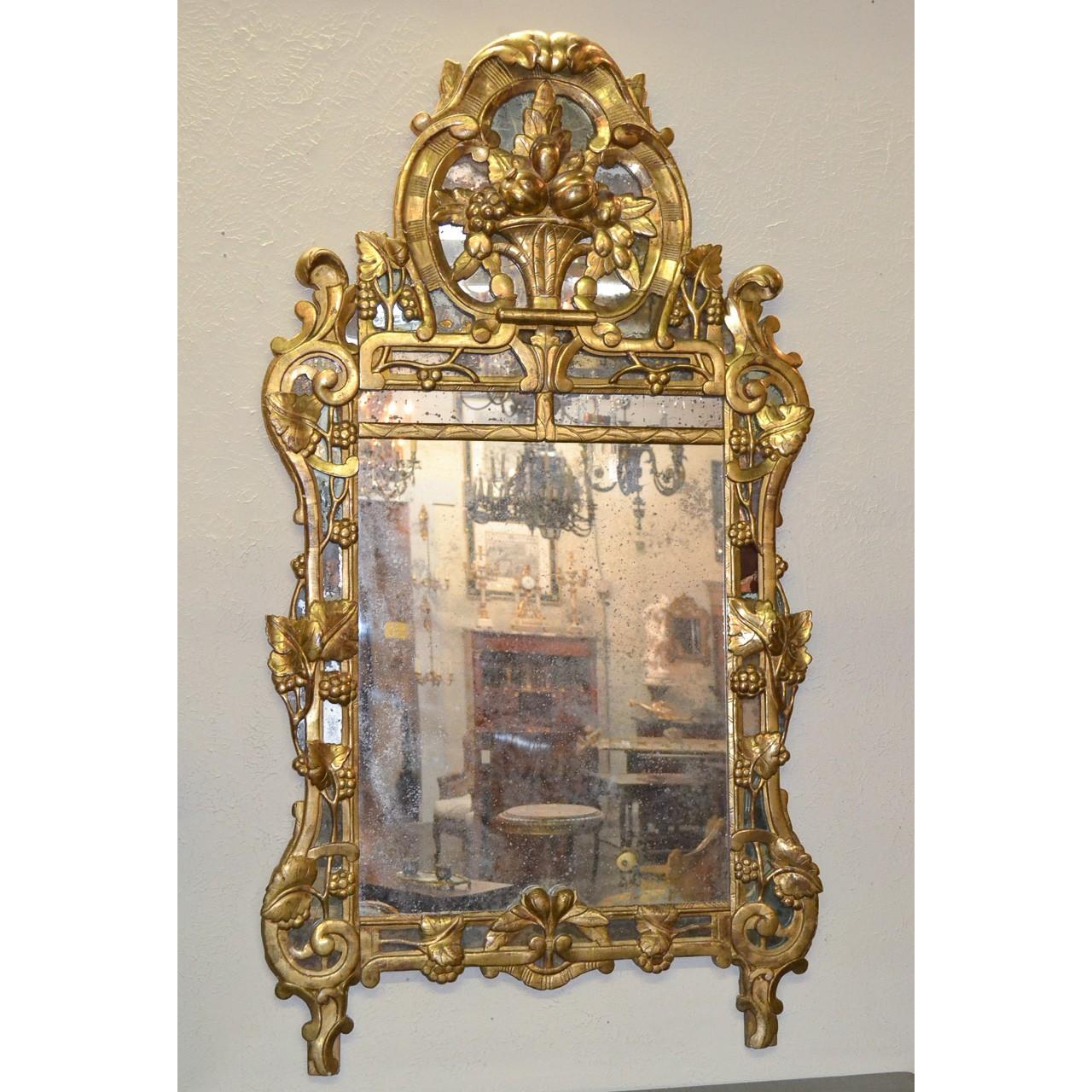 19th Century Northern Italian Giltwood Mirror In Good Condition In Dallas, TX