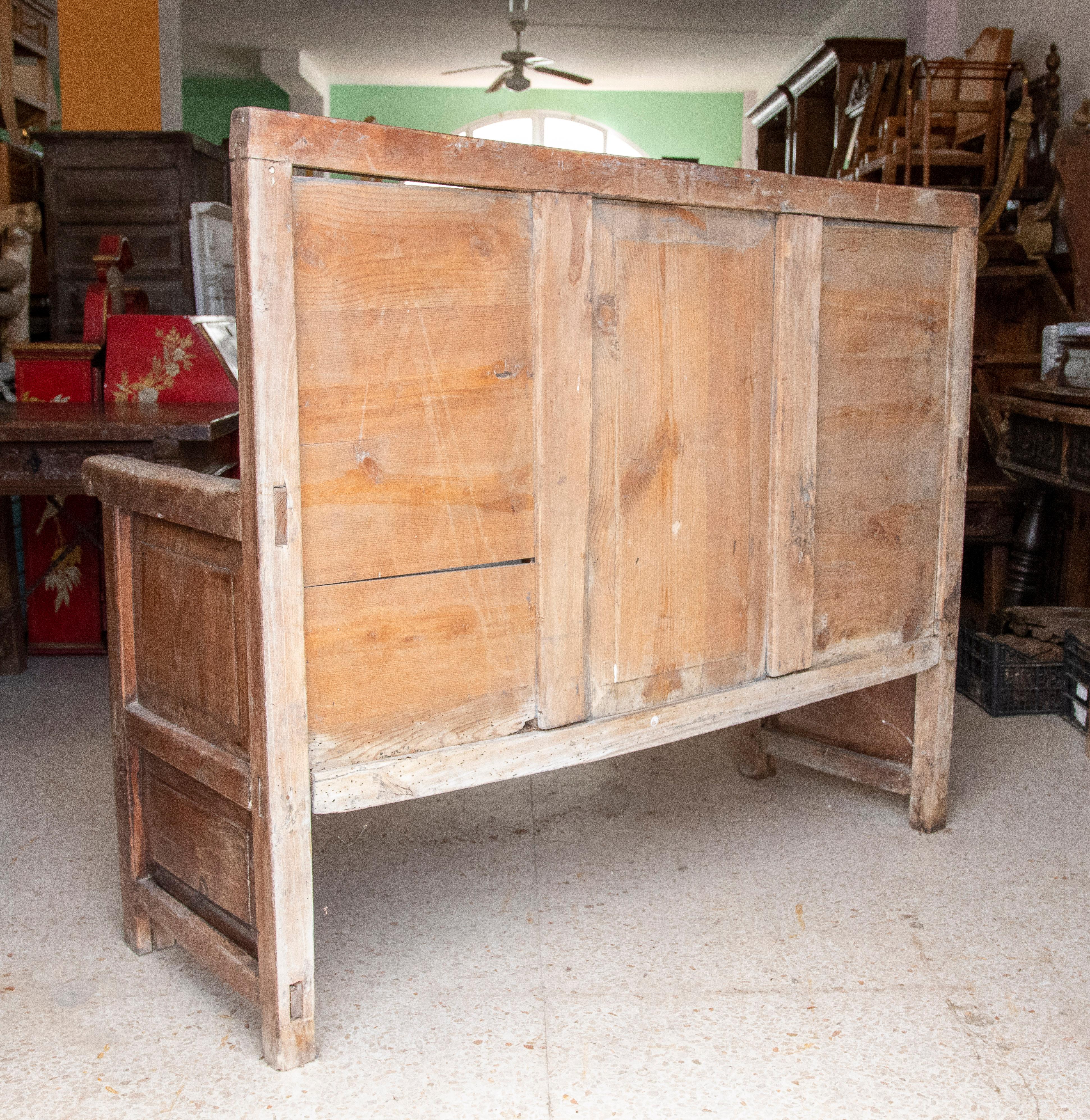 19th Century Northern Spanish Wooden Bench with Folding Table 1
