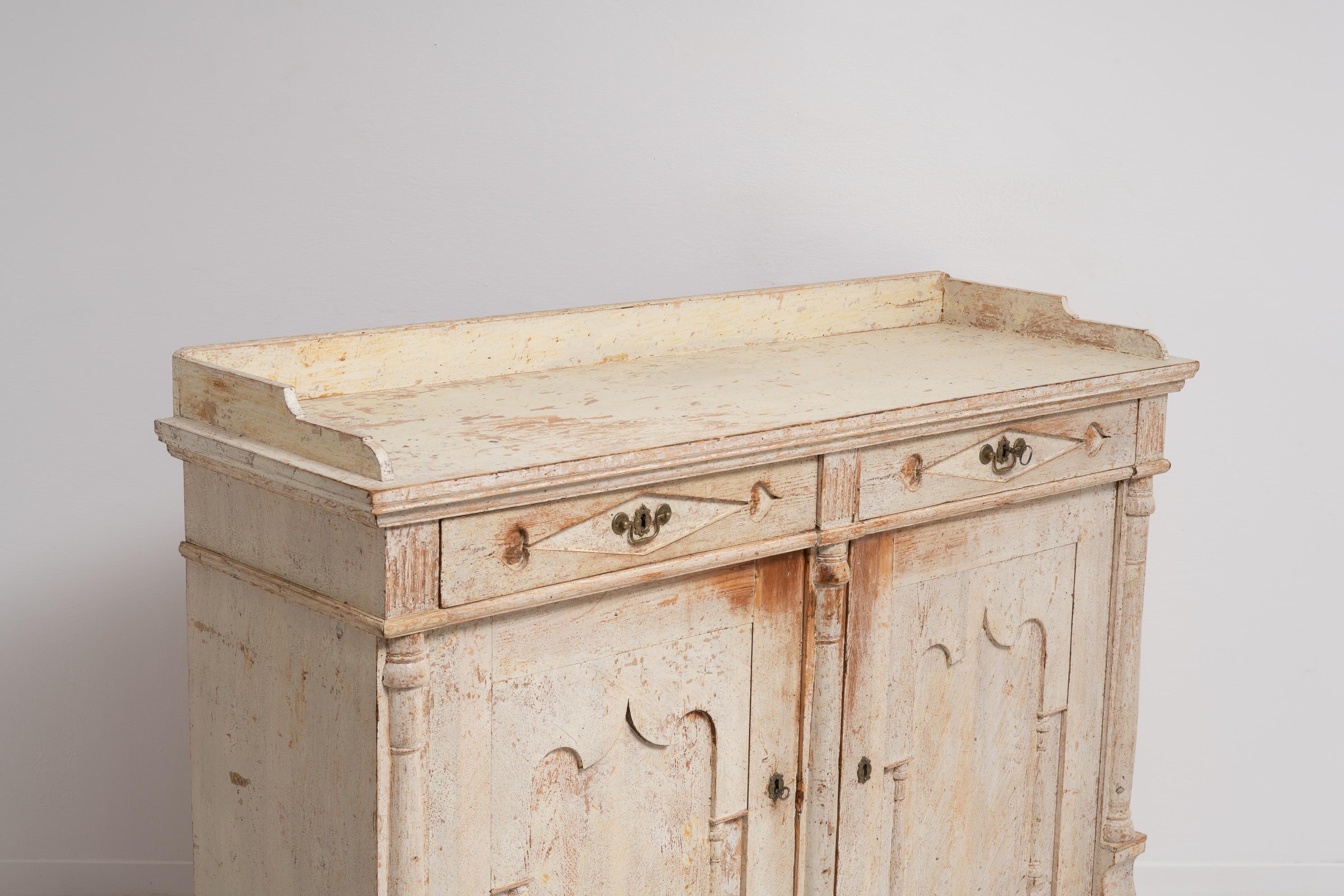 19th Century Northern Swedish Gustavian and Empire Sideboard 4