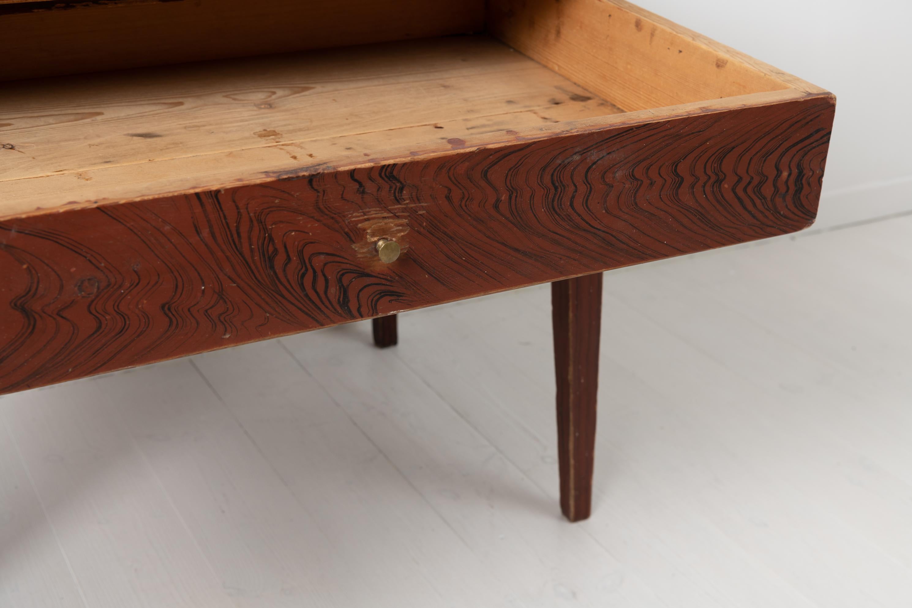 19th Century Northern Swedish Gustavian Country Pine Side Table For Sale 5
