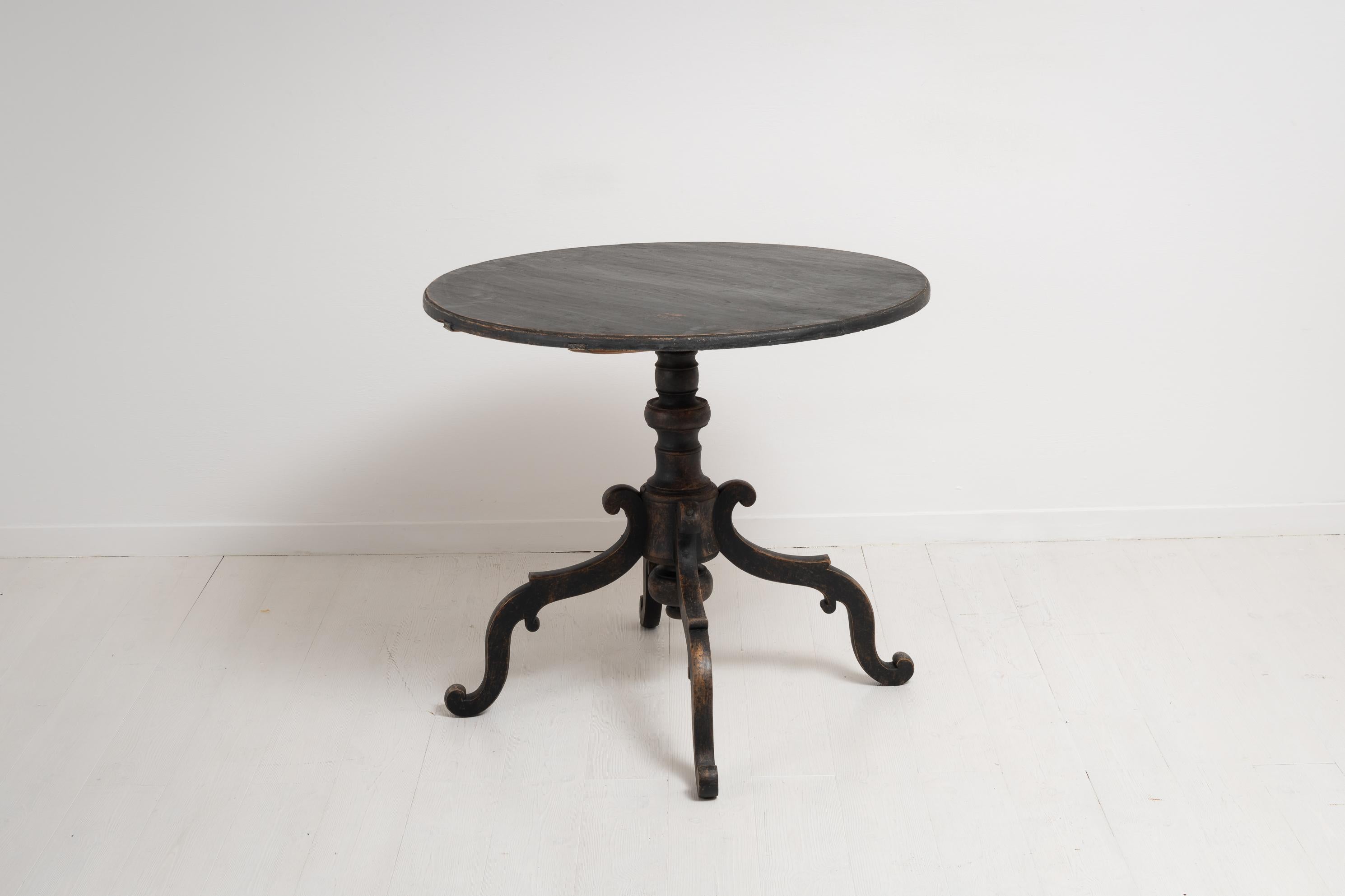 19th Century Northern Swedish Large Black Tilt-Top Table 3