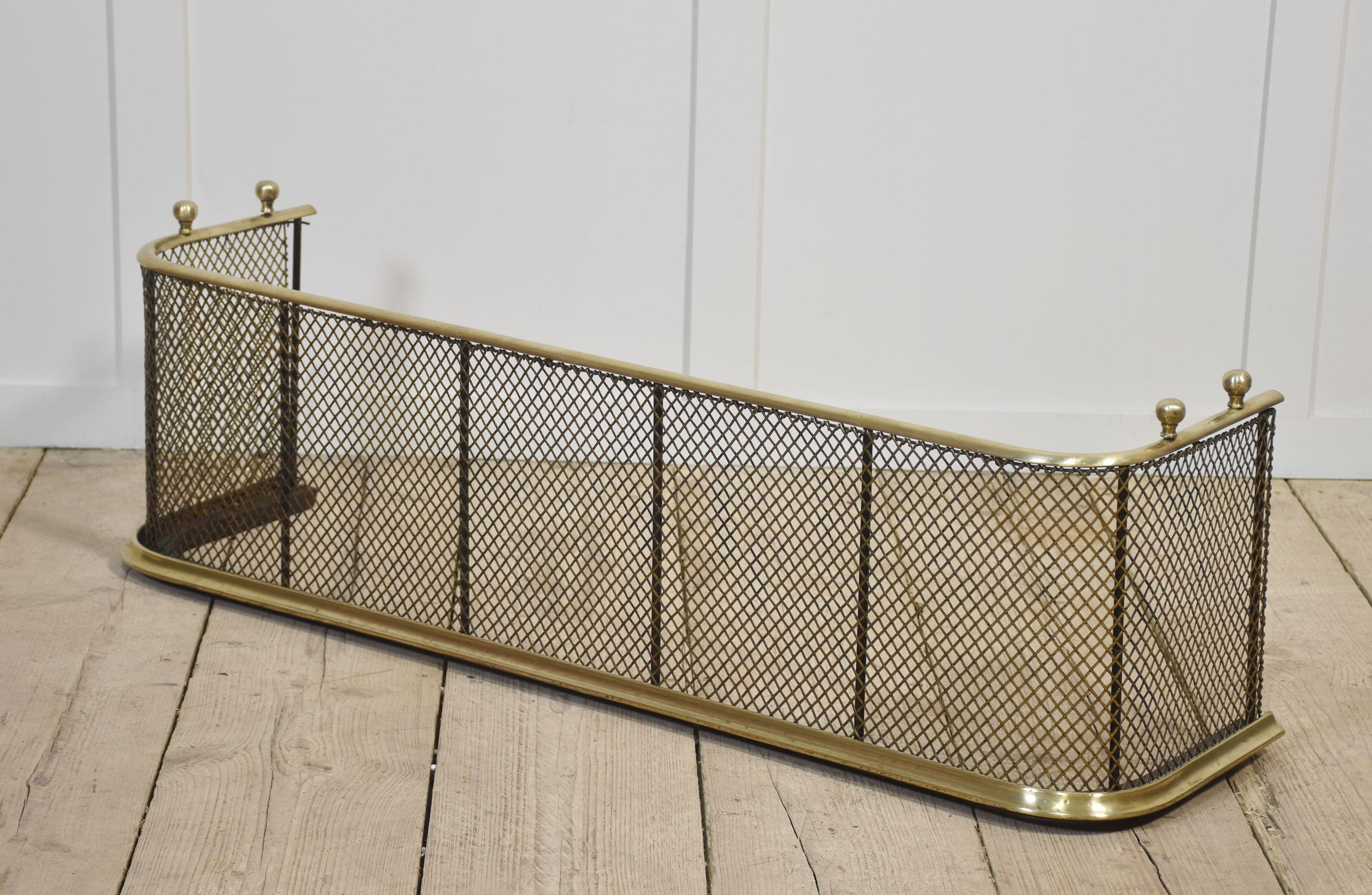 19th Century nursery spark guard For Sale 1