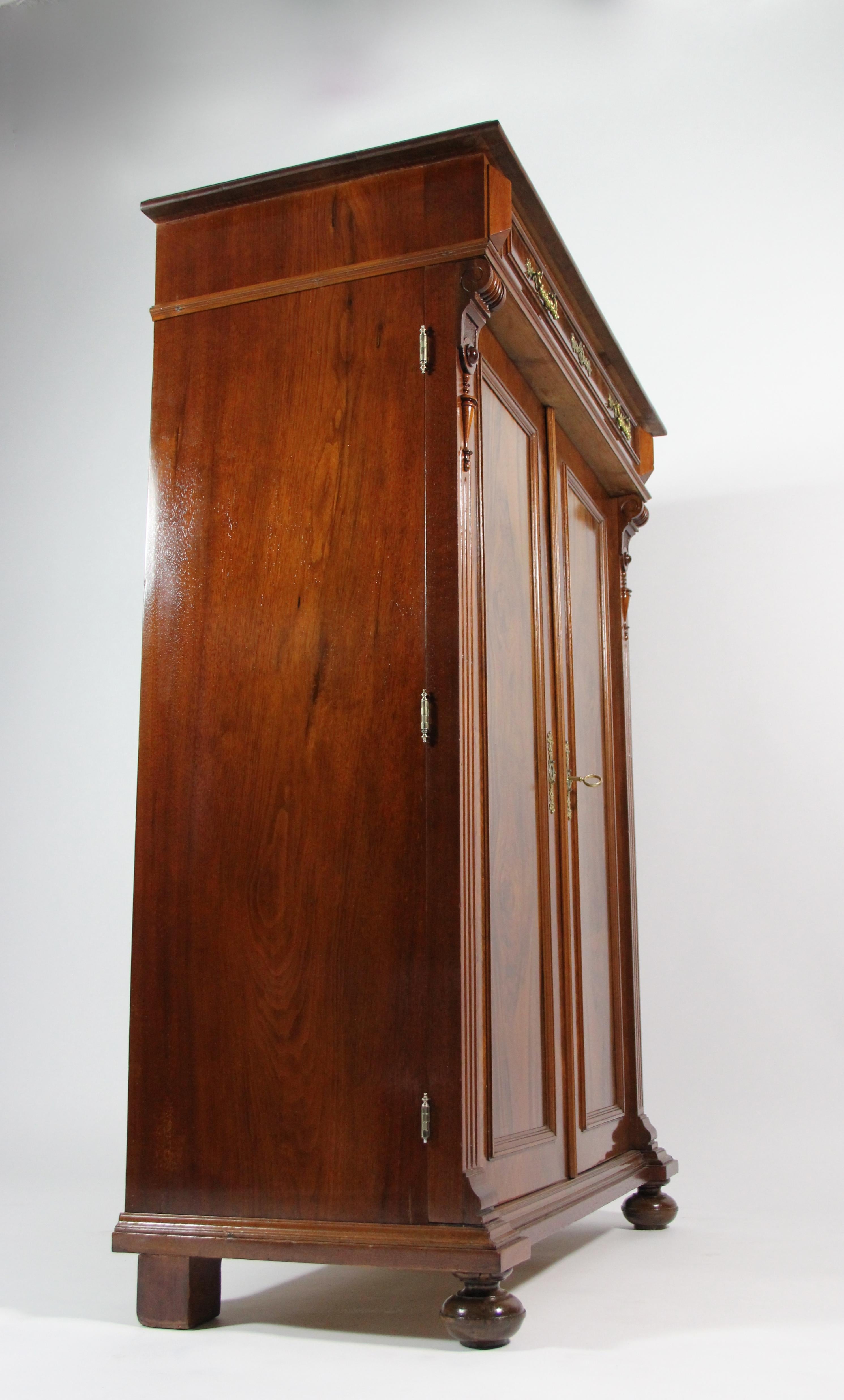 19th Century Nut Wood Cabinet/ Vertiko, Austria, circa 1890 For Sale 10
